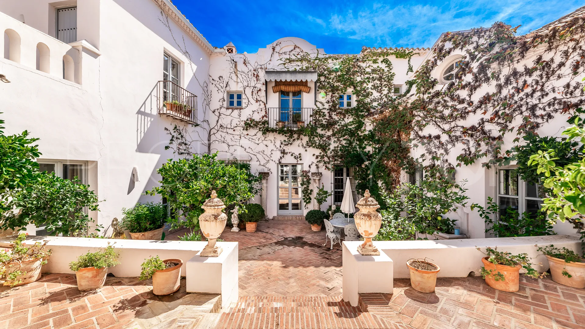 Comprar villa en Ctra. De Ronda