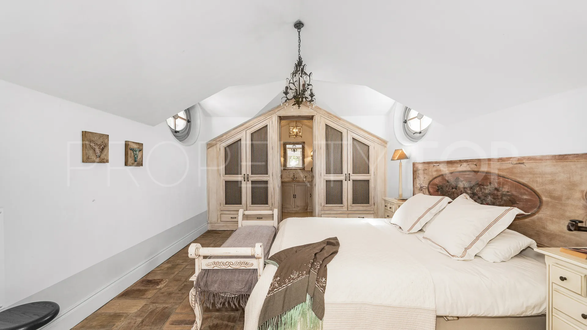 Comprar villa en Ctra. De Ronda