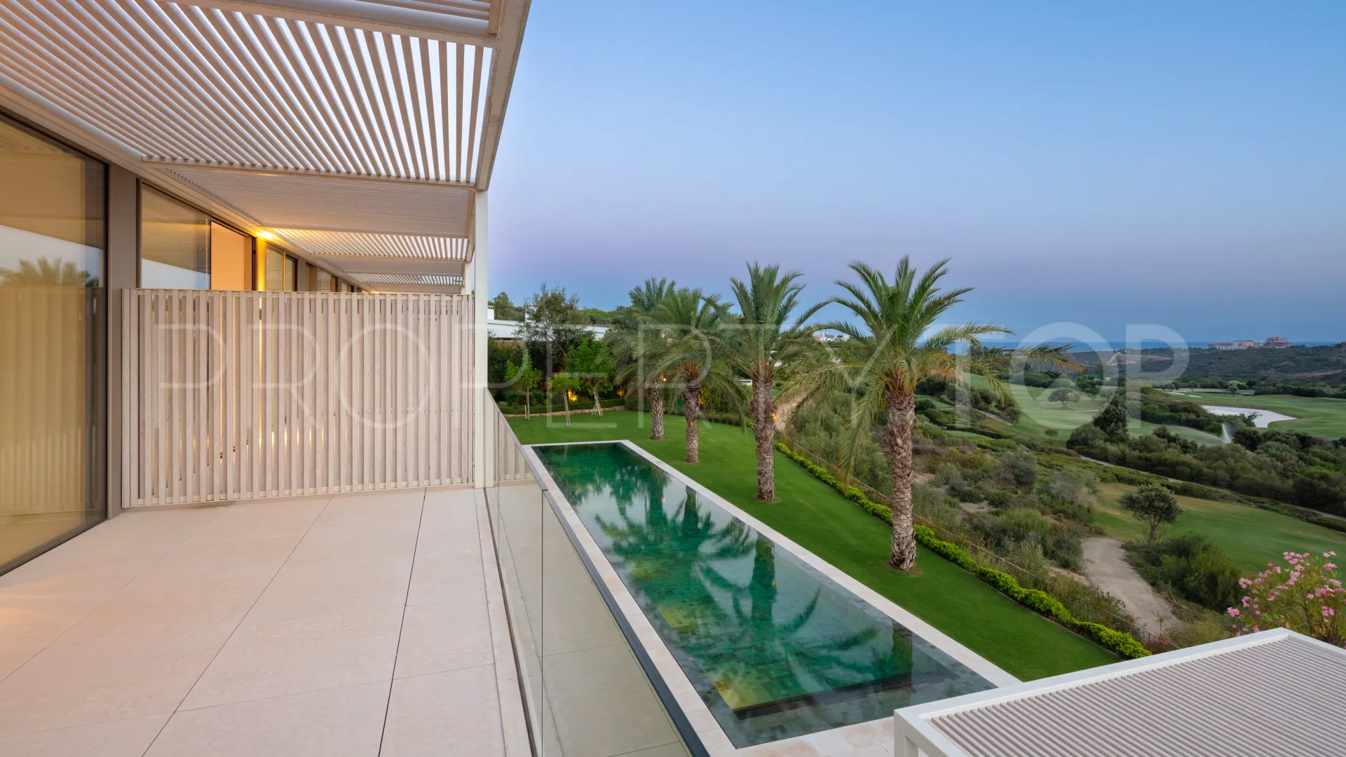 Casares, villa de 5 dormitorios en venta