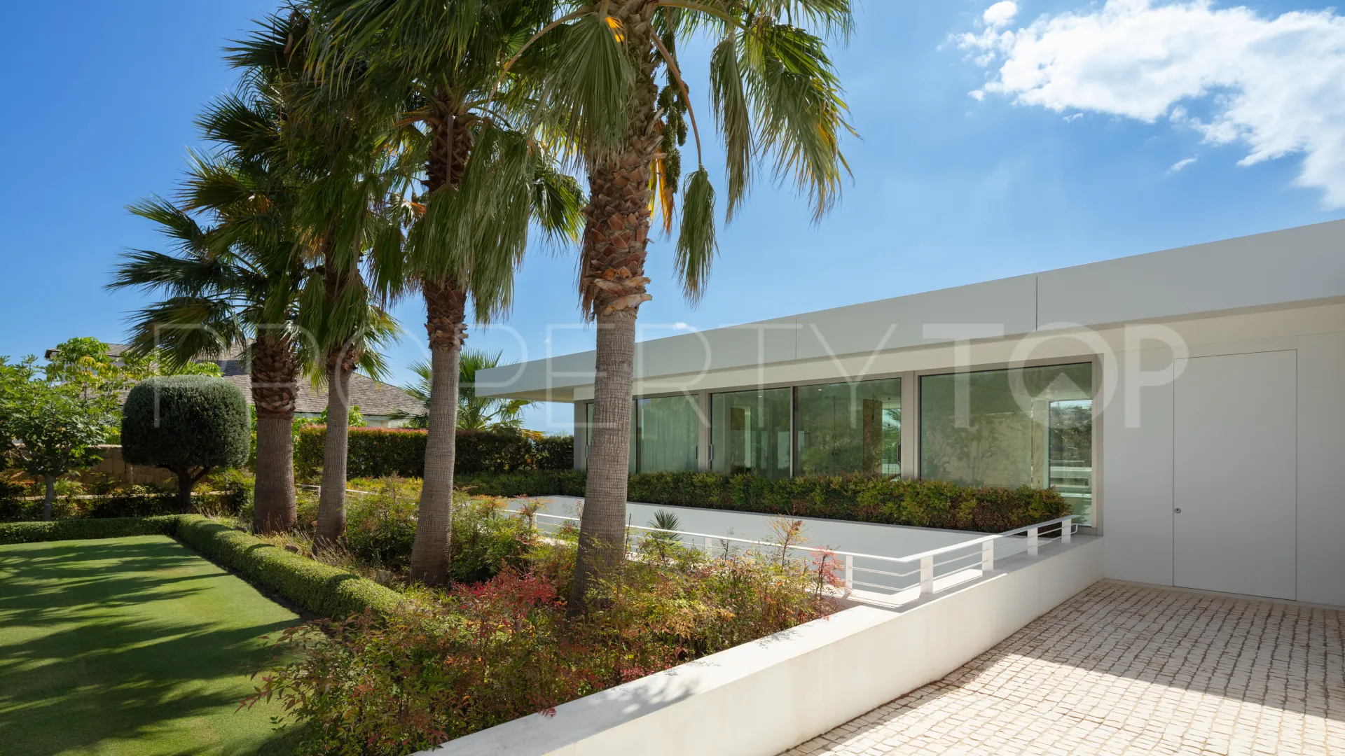 Se vende villa en Casares de 4 dormitorios