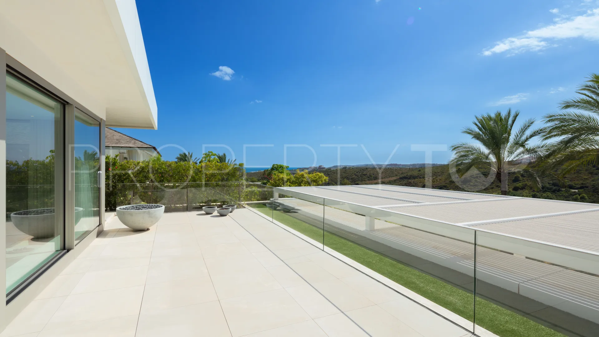 Se vende villa en Casares de 4 dormitorios