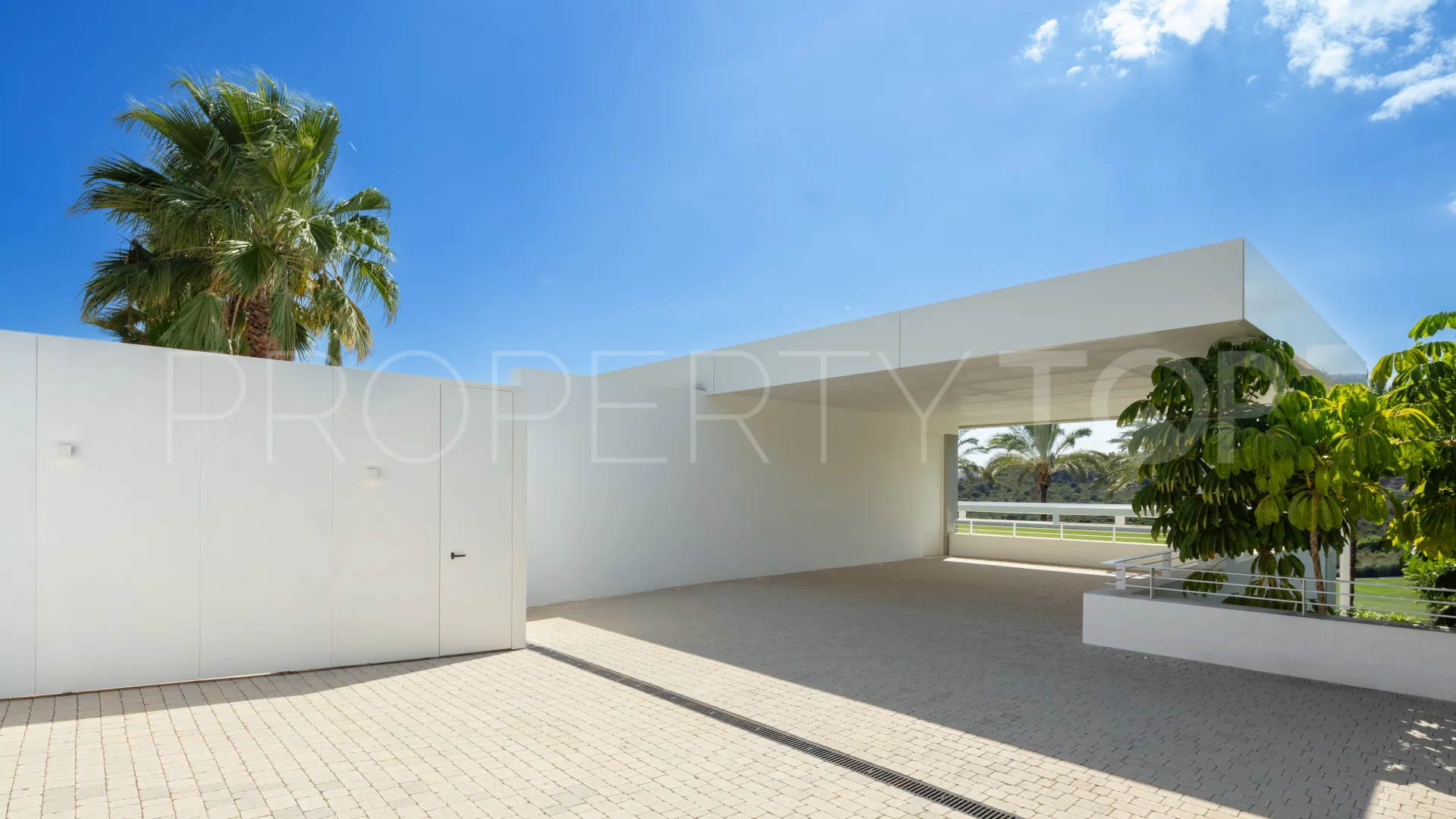 Se vende villa en Casares de 4 dormitorios