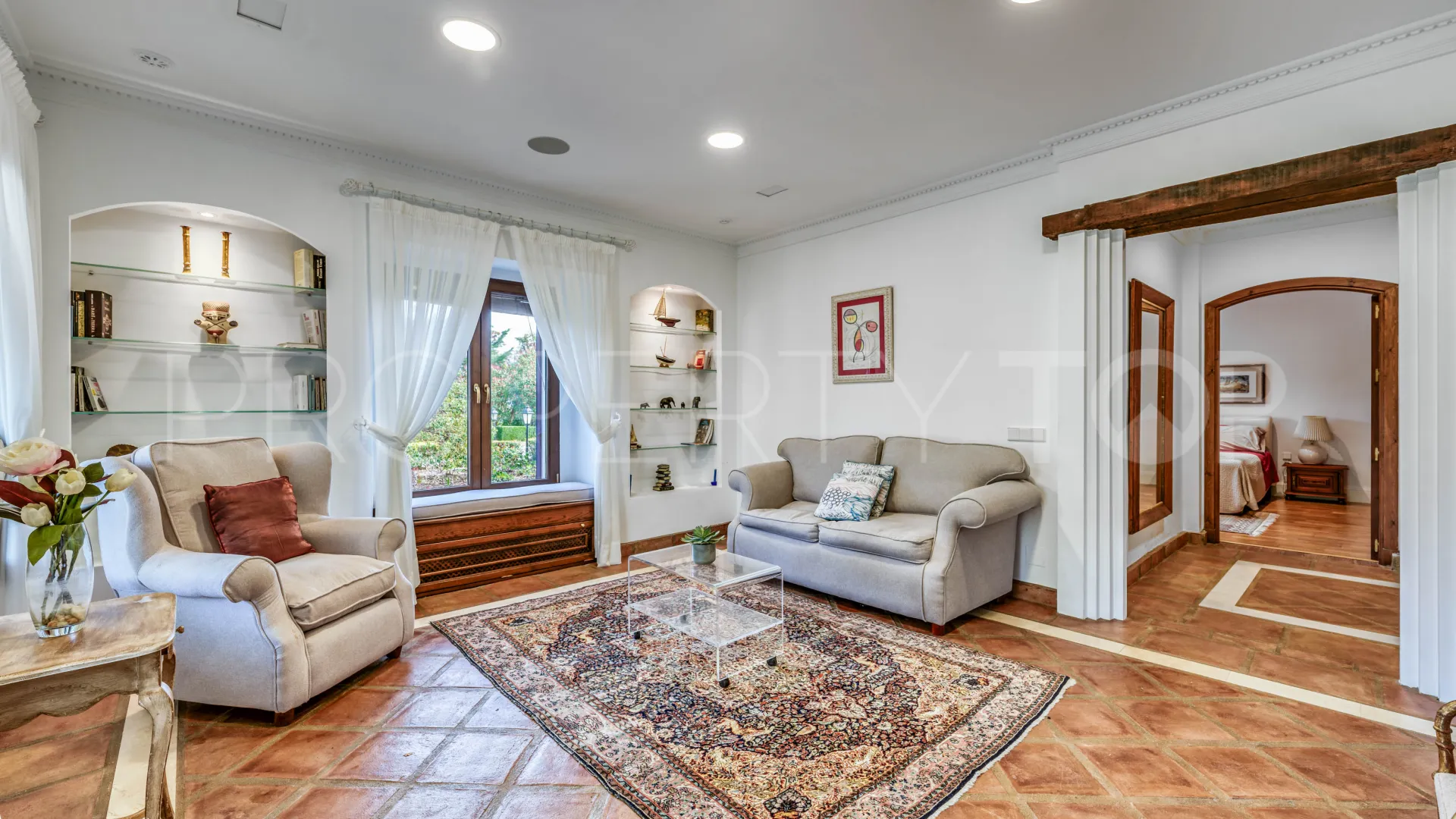 For sale finca in Marbella East with 7 bedrooms