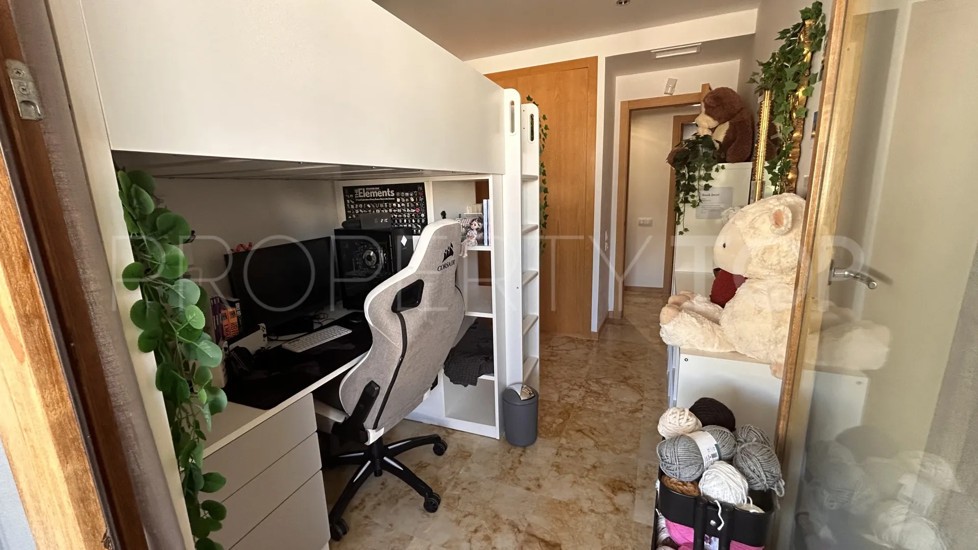 Marbella Este, apartamento planta baja de 3 dormitorios a la venta
