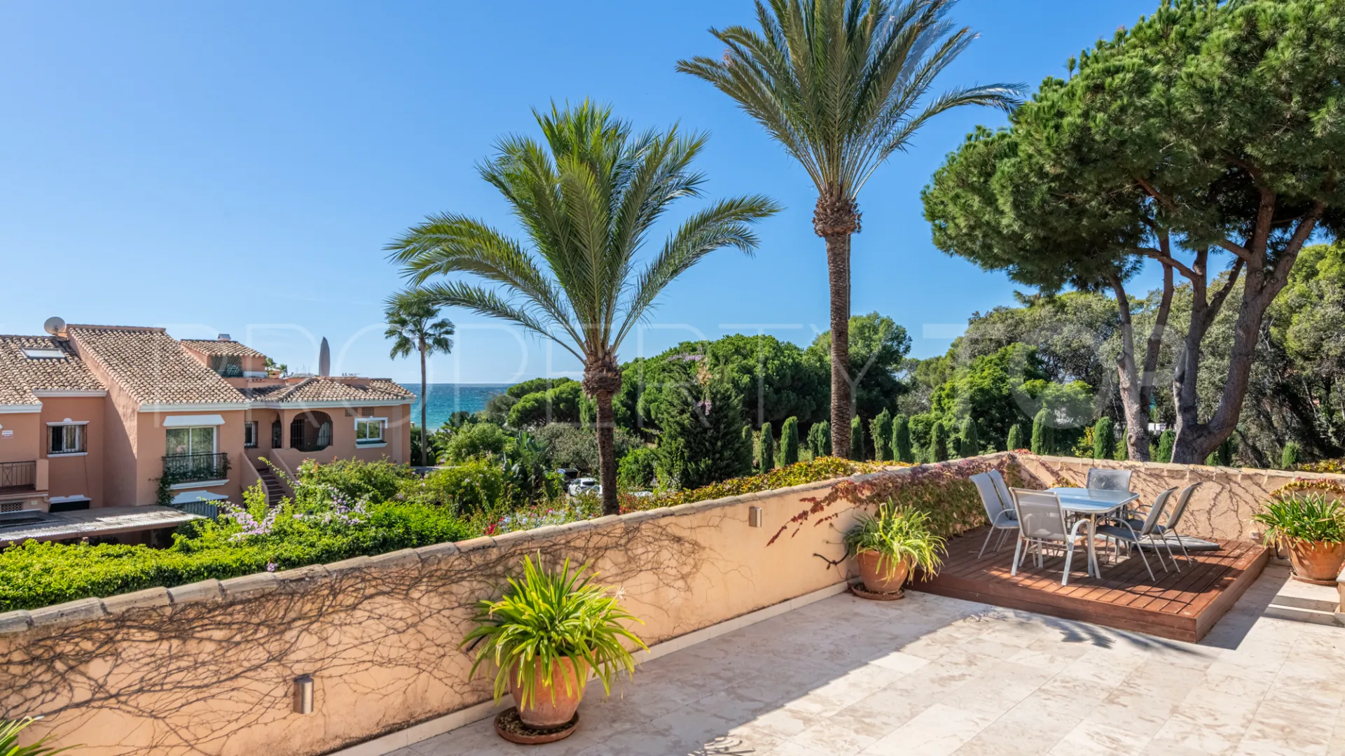 4 bedrooms villa in Beach Side New Golden Mile for sale