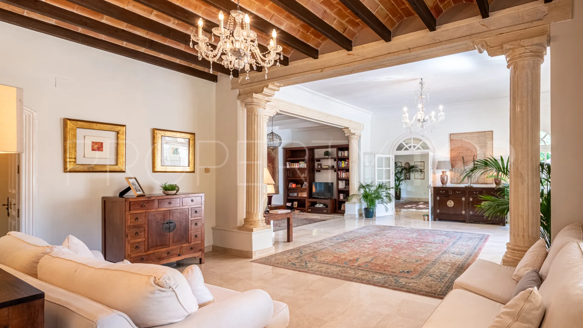 4 bedrooms villa in Beach Side New Golden Mile for sale