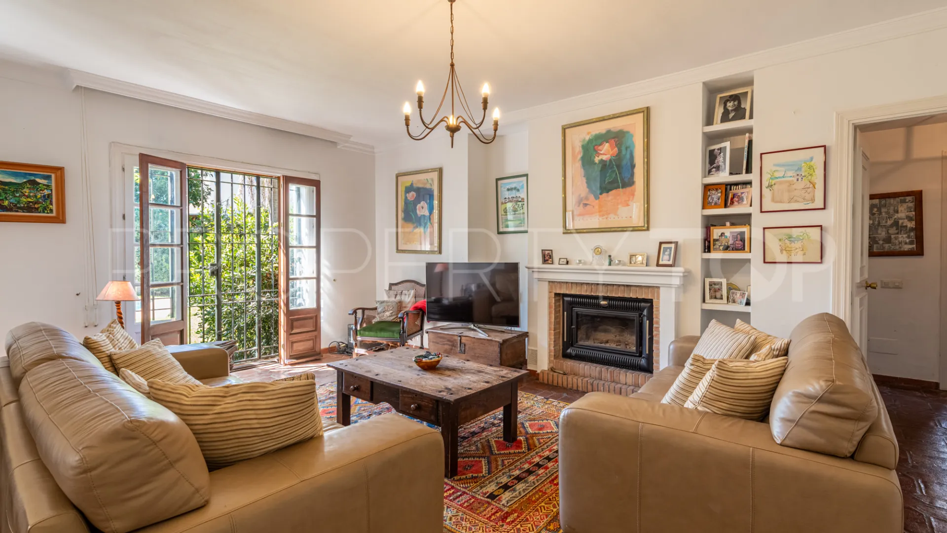 Beach Side New Golden Mile villa for sale