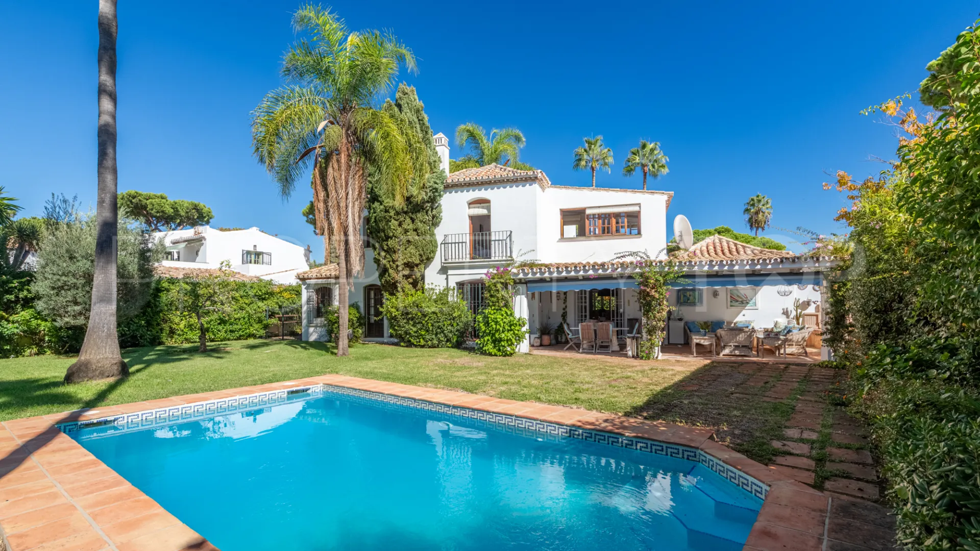 Beach Side New Golden Mile villa for sale