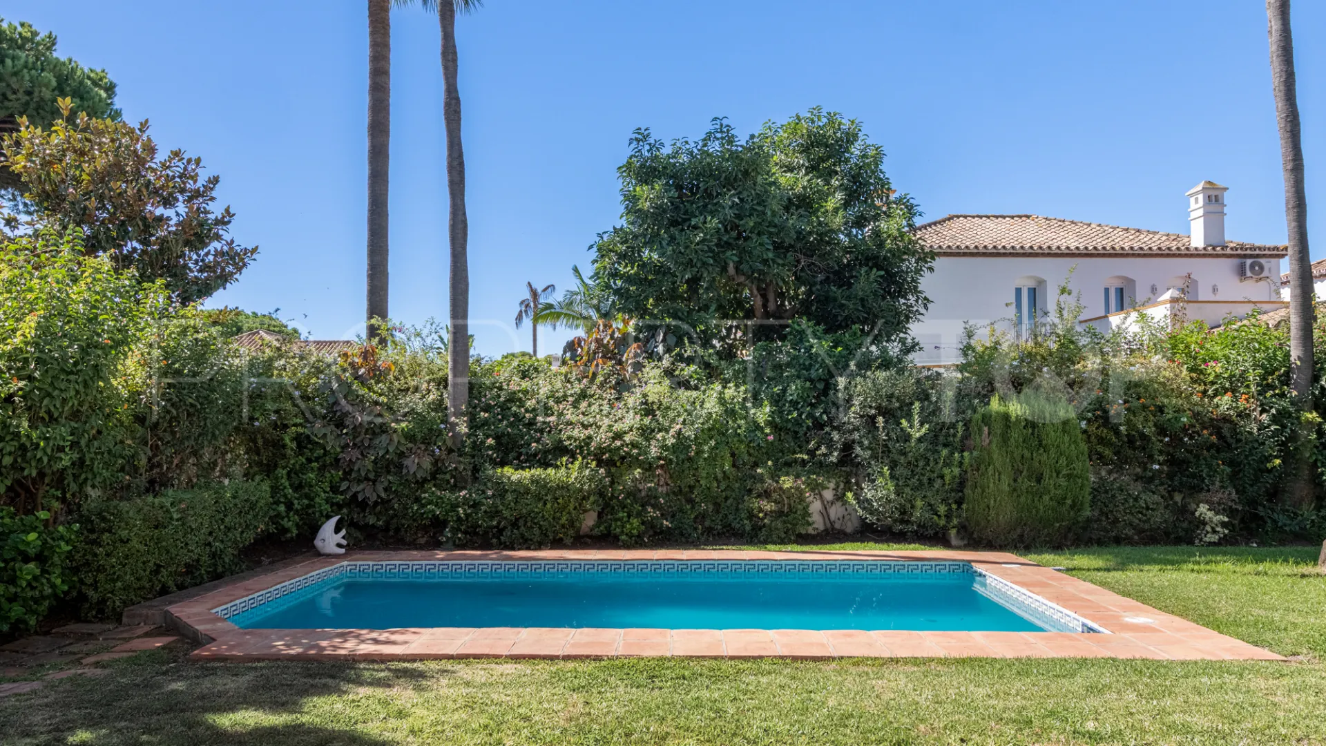 Beach Side New Golden Mile villa for sale