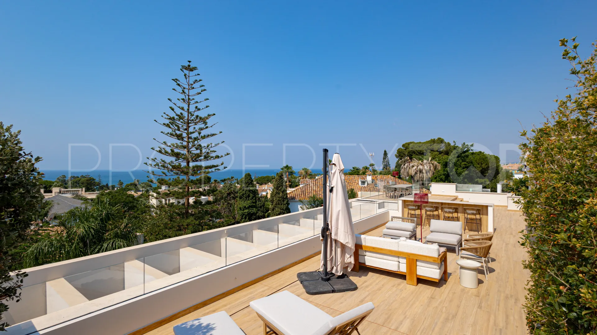 Villa en venta de 5 dormitorios en Marbella Este