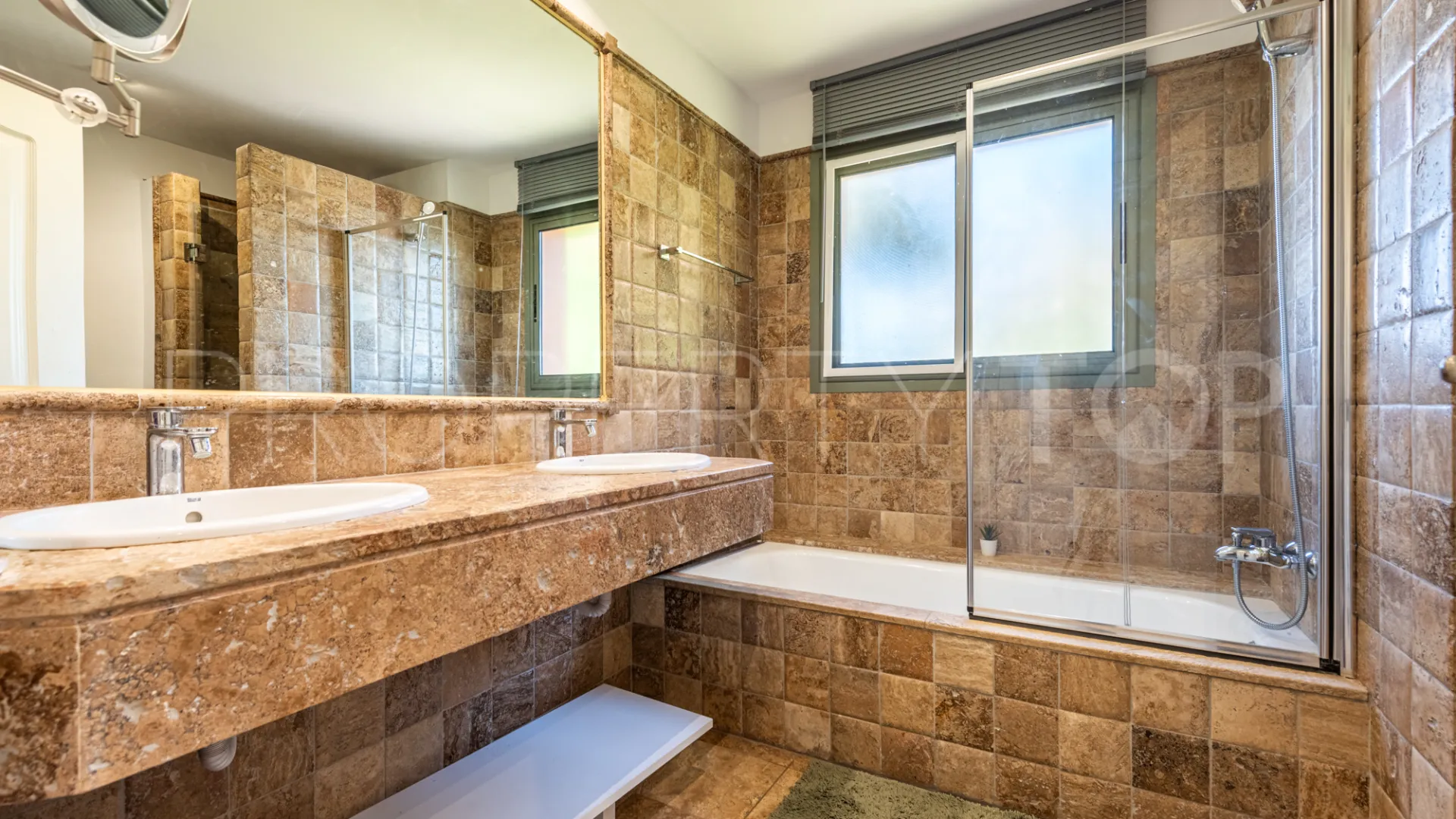 Ground floor apartment for sale in New Golden Mile with 2 bedrooms