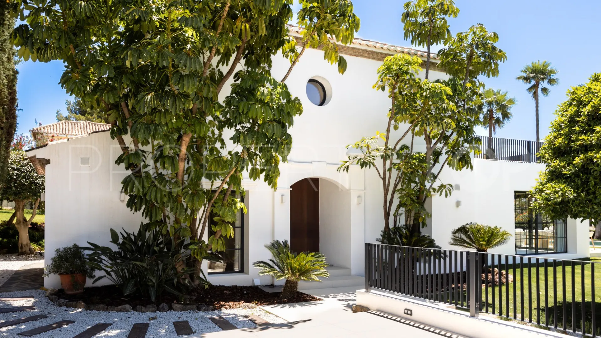 Se vende villa en New Golden Mile