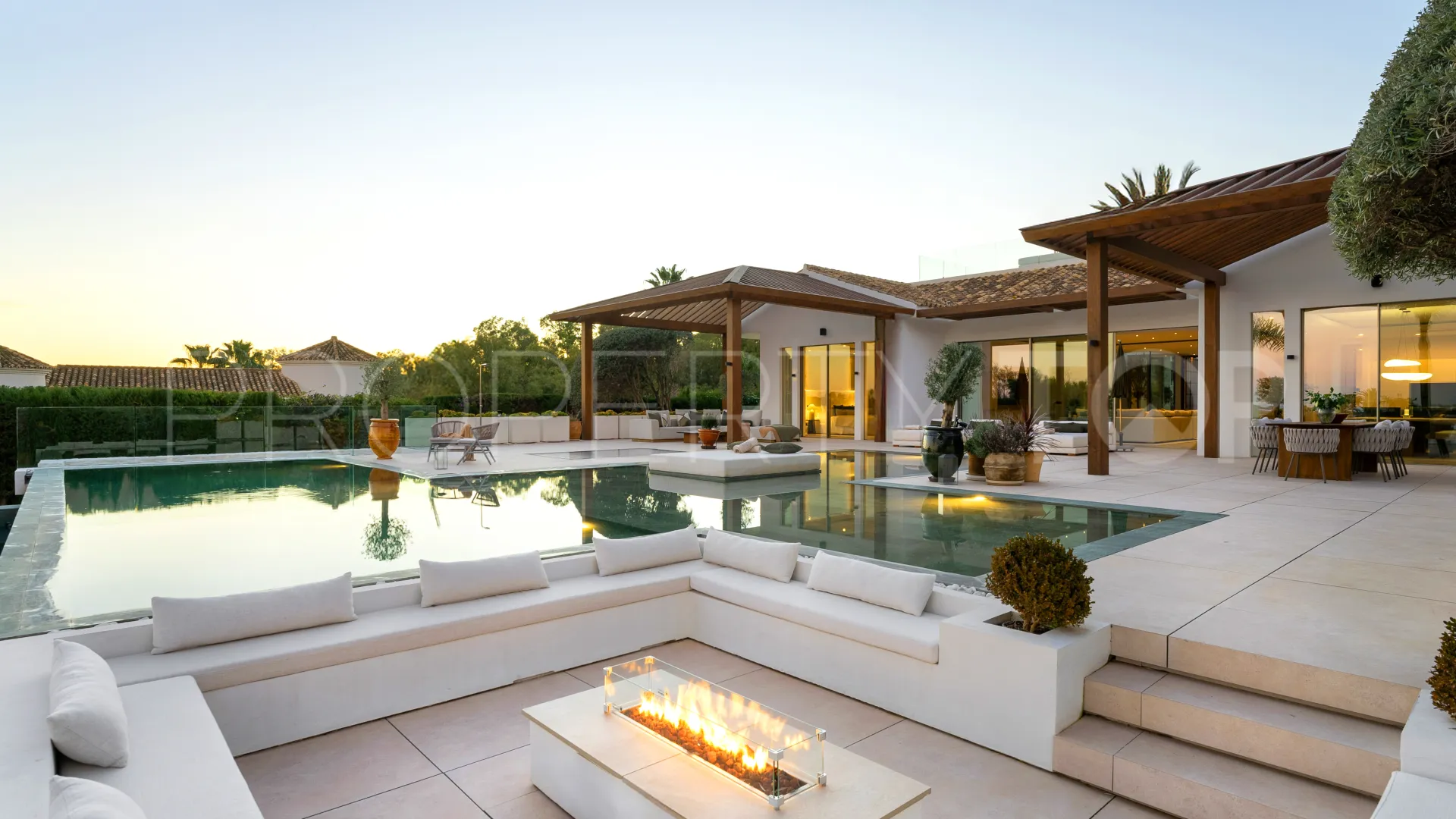 Nueva Andalucia, villa en venta con 6 dormitorios