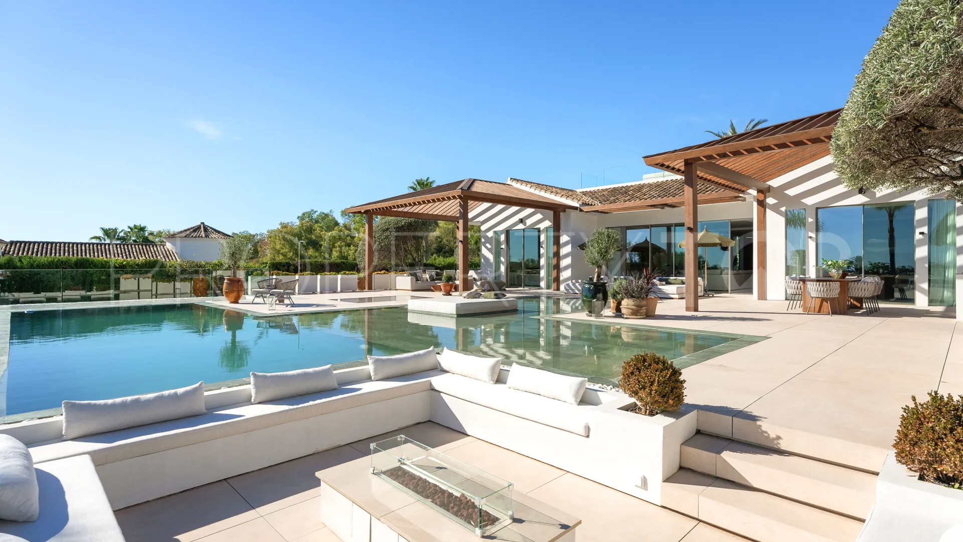 Nueva Andalucia, villa en venta con 6 dormitorios