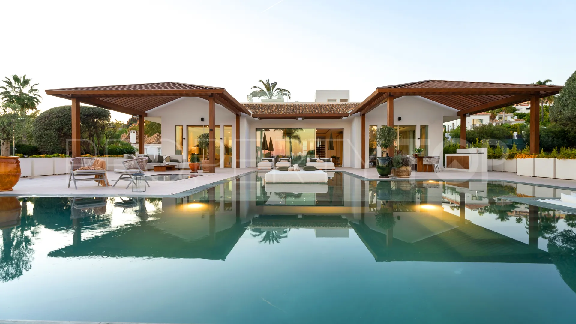 Nueva Andalucia, villa en venta con 6 dormitorios