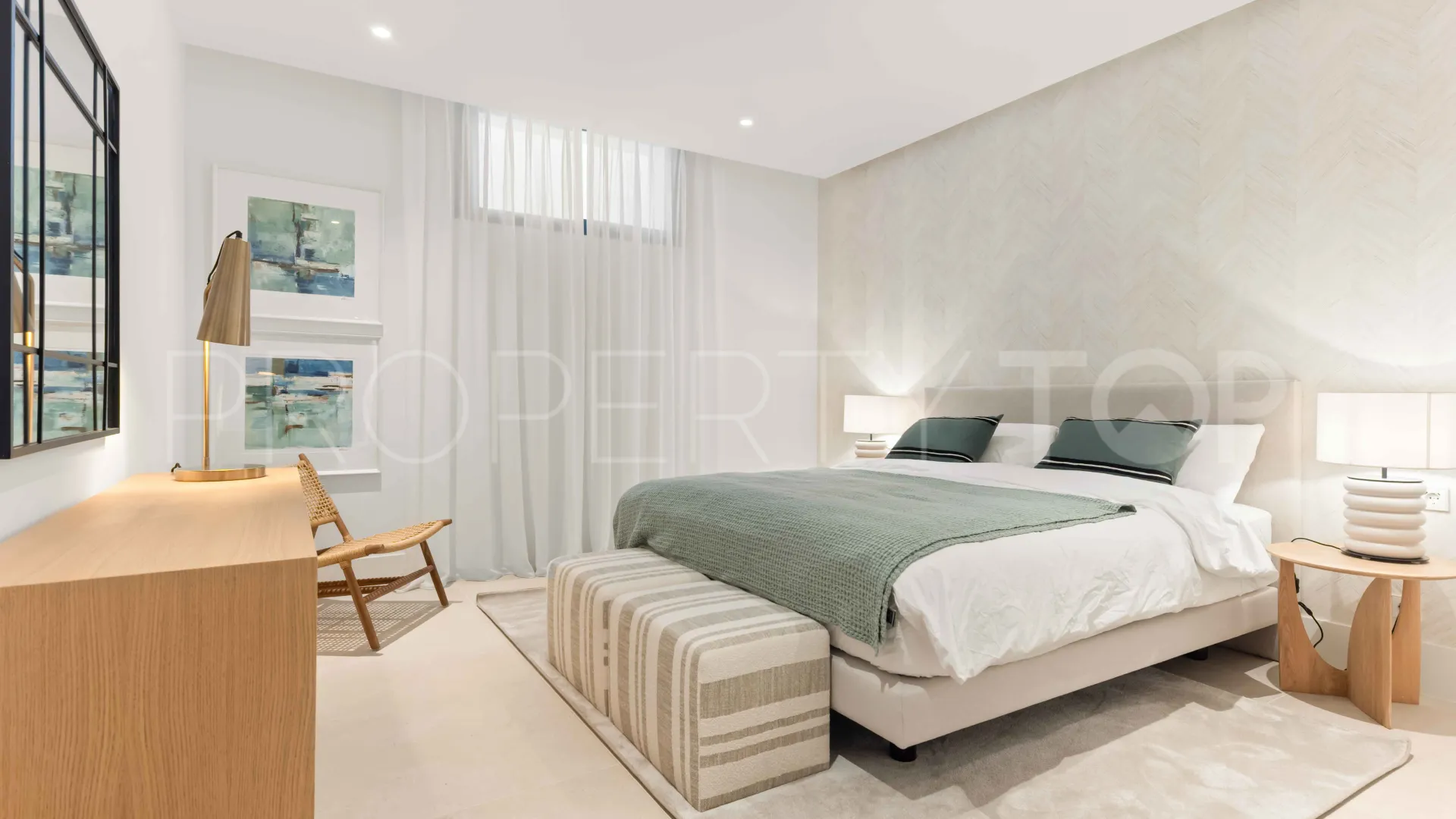 For sale villa with 5 bedrooms in San Pedro de Alcantara