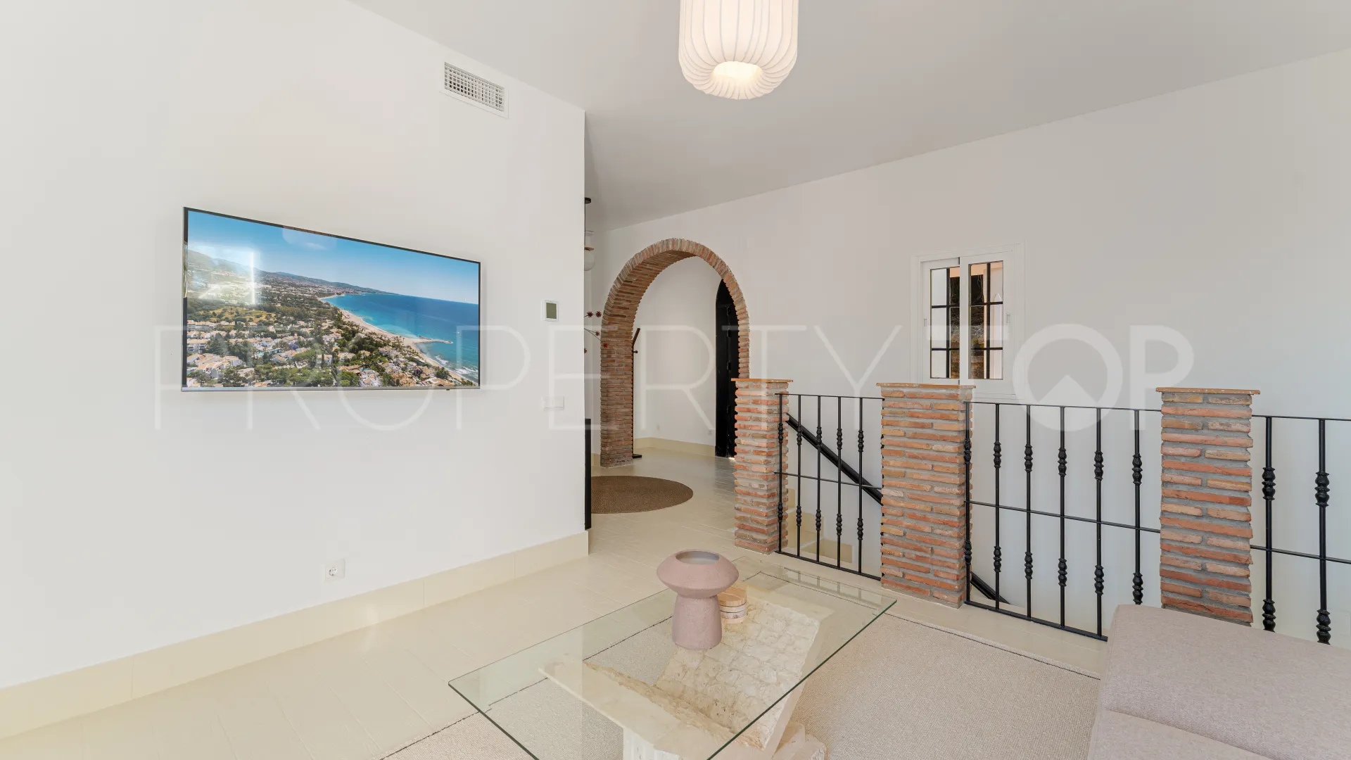 For sale villa with 6 bedrooms in Ctra. De Ronda