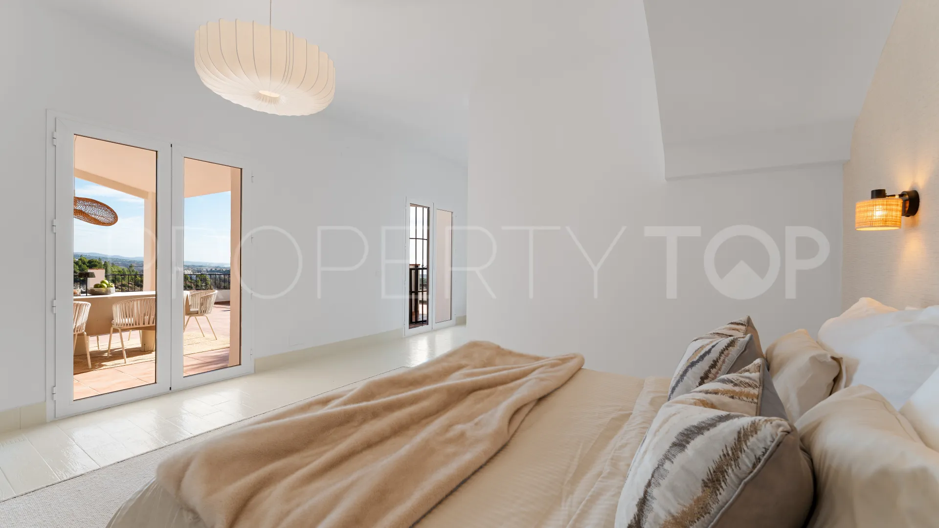 For sale villa with 6 bedrooms in Ctra. De Ronda