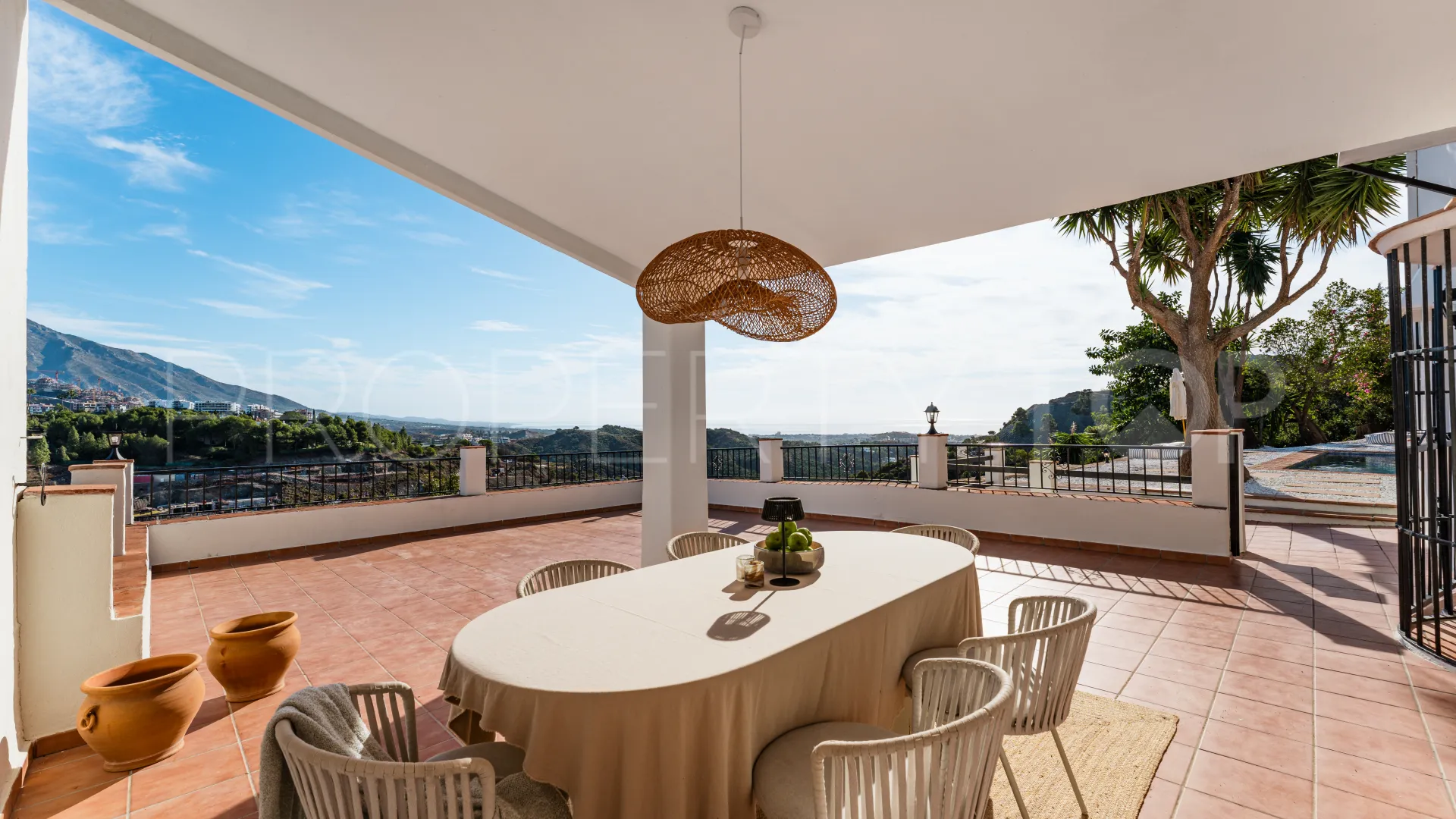 For sale villa with 6 bedrooms in Ctra. De Ronda