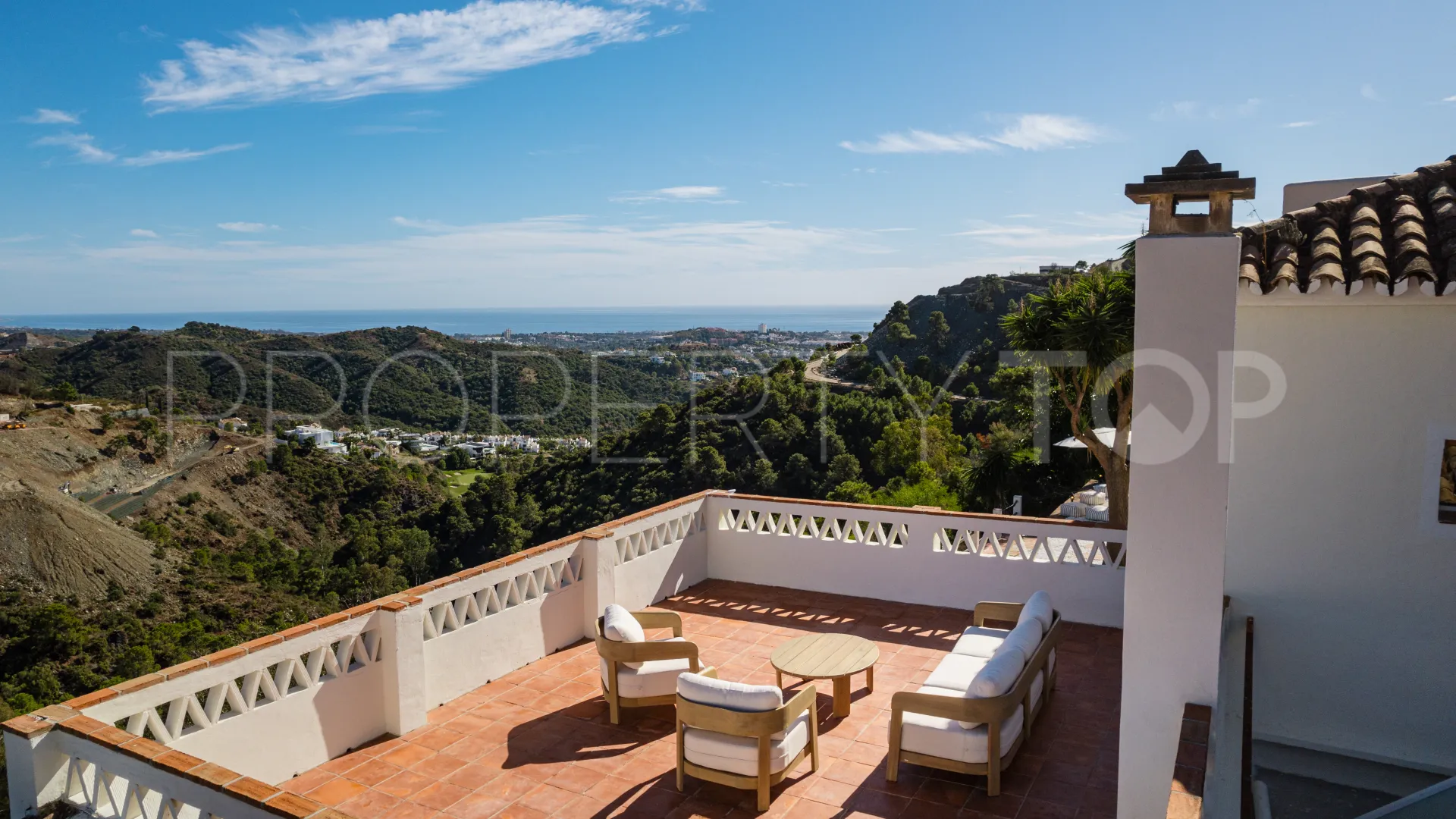 For sale villa with 6 bedrooms in Ctra. De Ronda