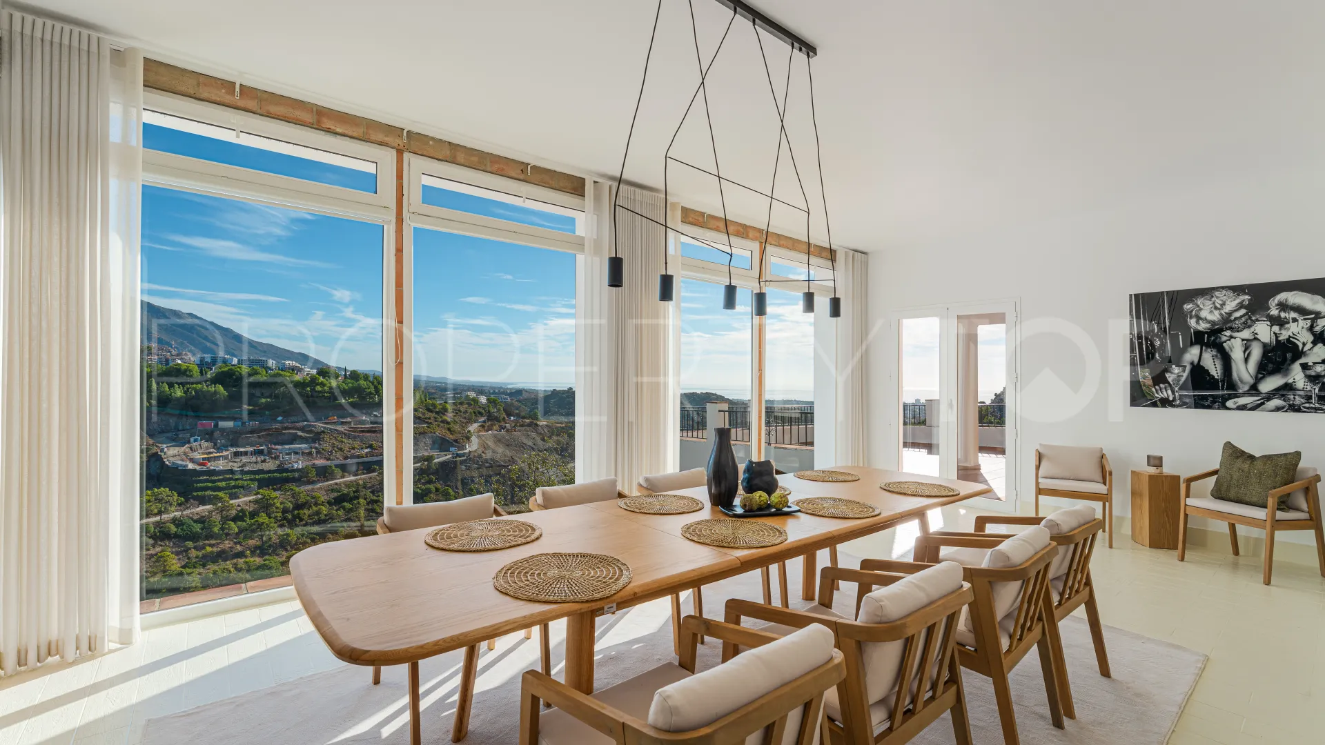 For sale villa with 6 bedrooms in Ctra. De Ronda