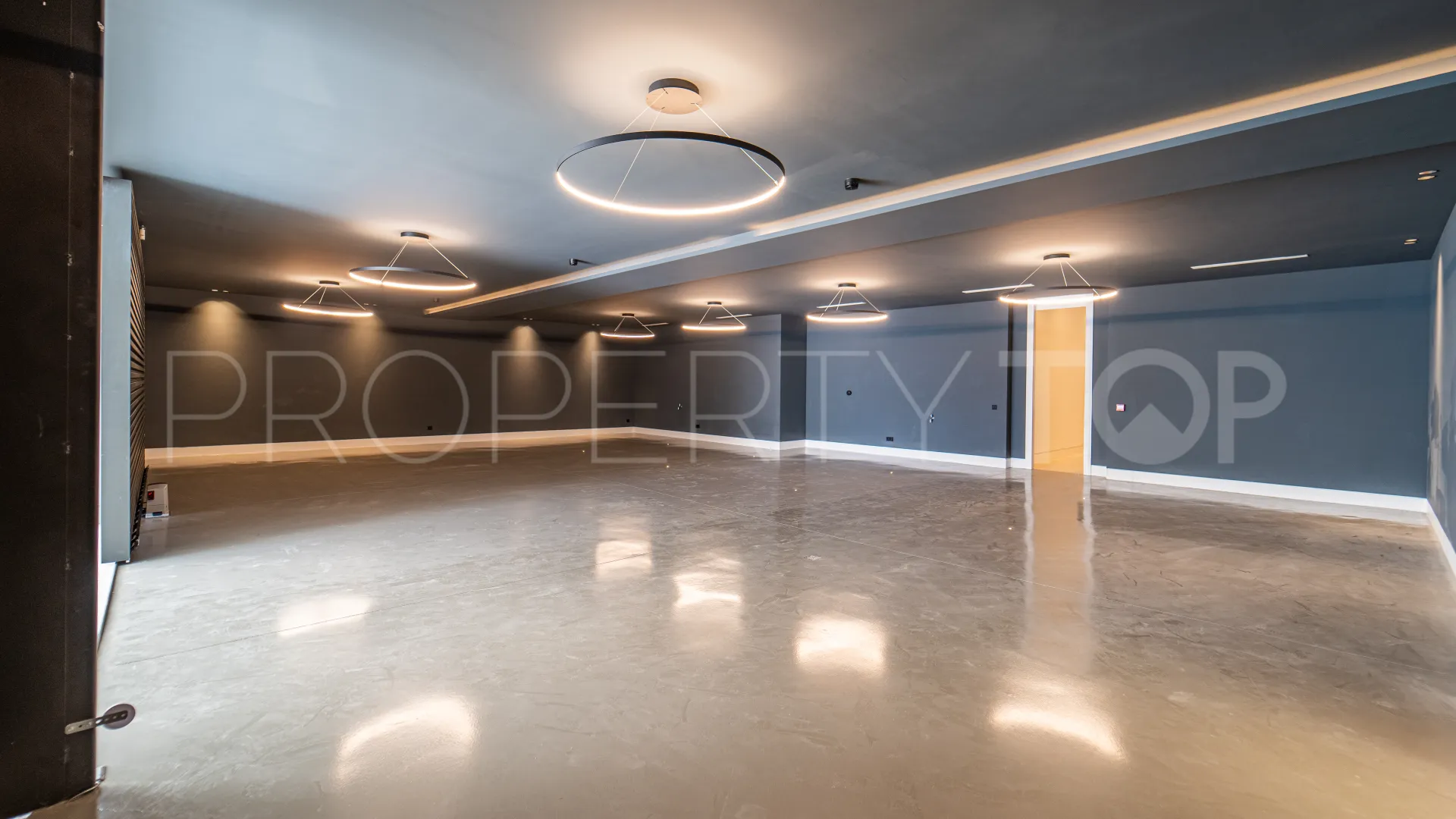 6 bedrooms Marbella Golden Mile villa for sale
