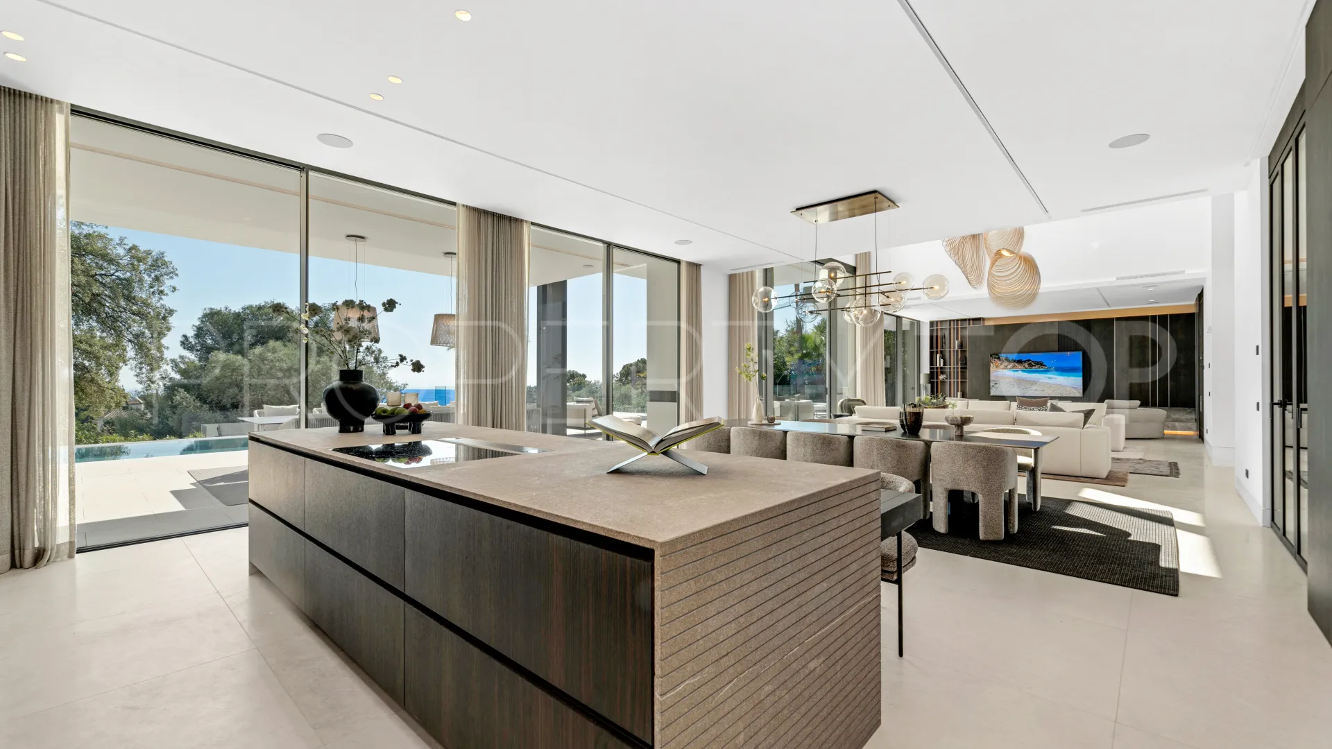 6 bedrooms Marbella Golden Mile villa for sale
