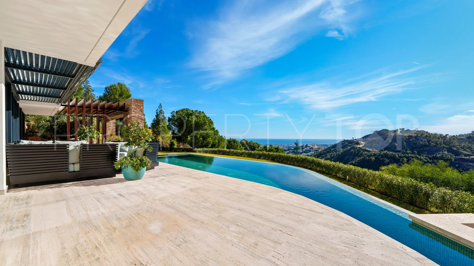 Ctra. De Ronda villa for sale