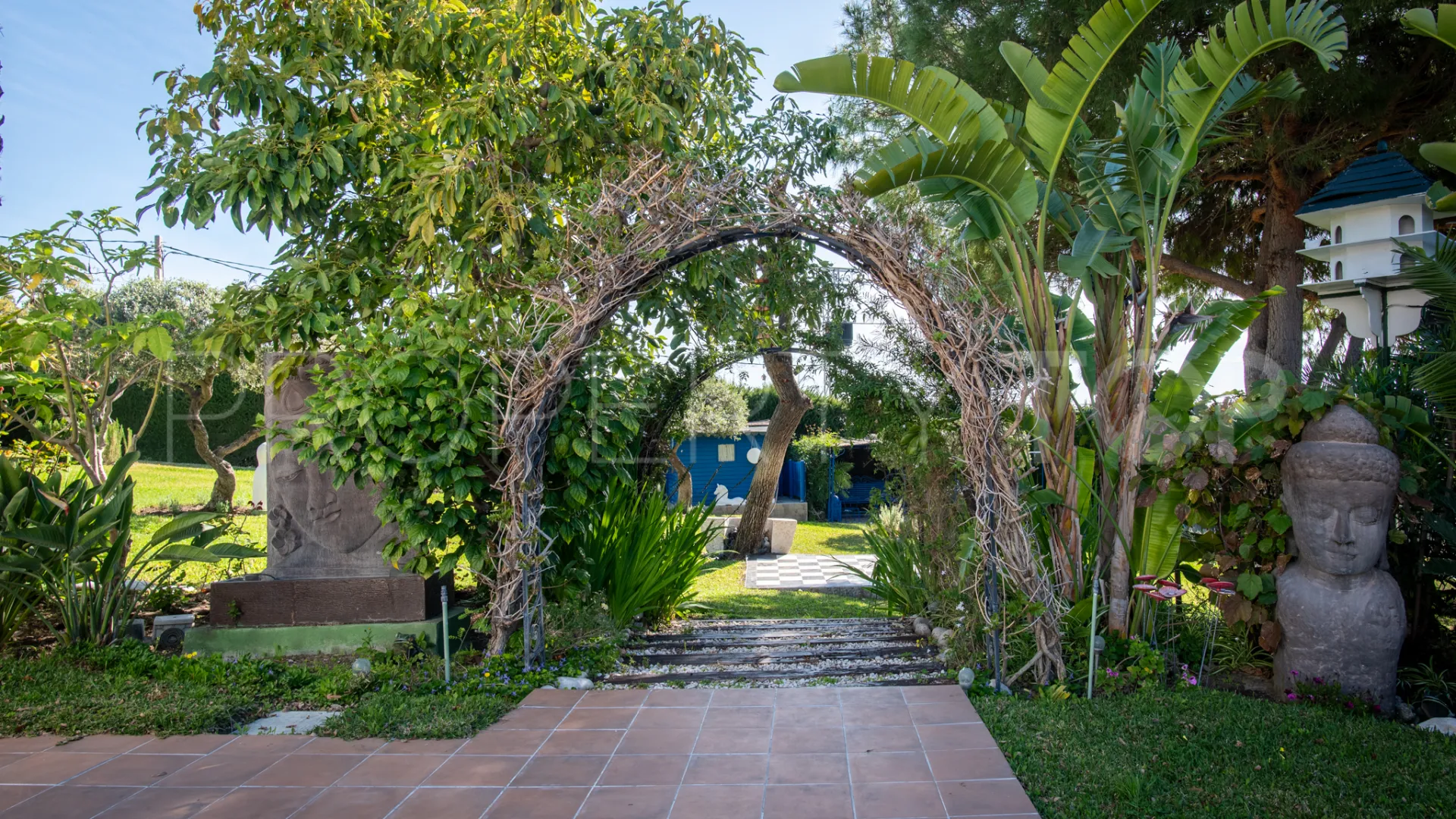Villa with 4 bedrooms for sale in Estepona