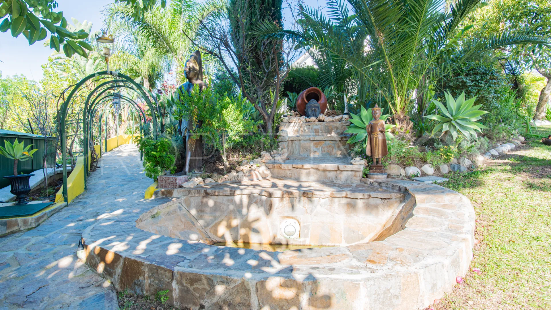Villa with 4 bedrooms for sale in Estepona