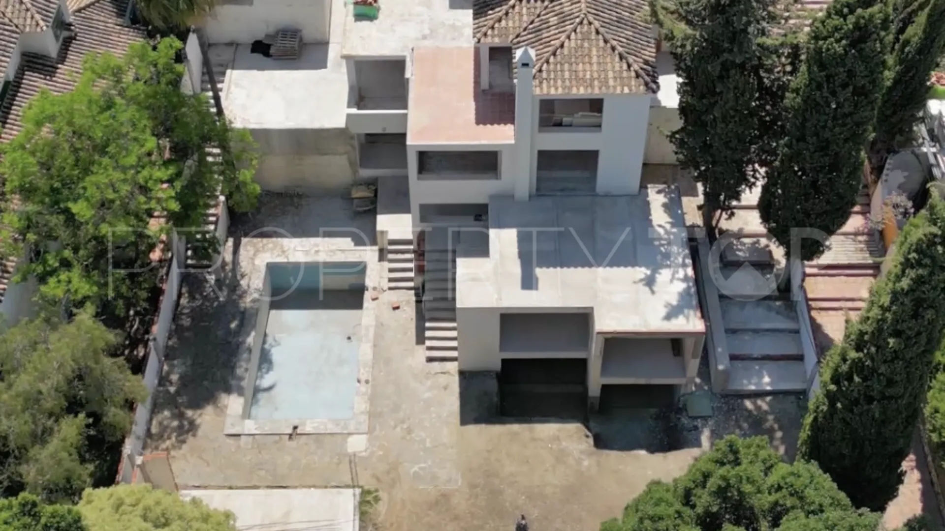 Los Naranjos Hill Club 5 bedrooms villa for sale