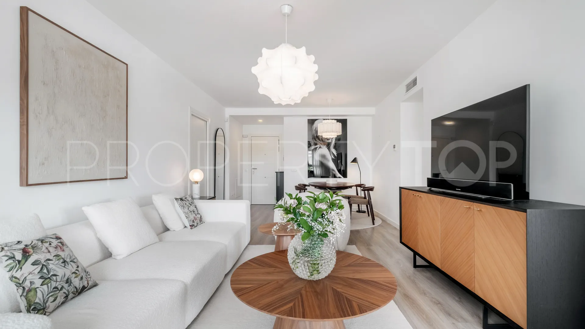 Se vende apartamento con 2 dormitorios en Nueva Andalucia