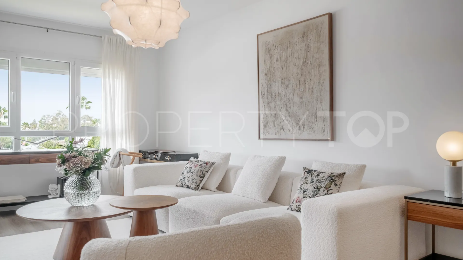Se vende apartamento con 2 dormitorios en Nueva Andalucia