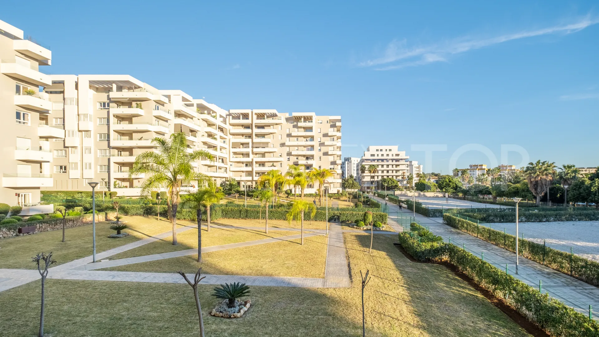 Se vende apartamento con 2 dormitorios en Nueva Andalucia