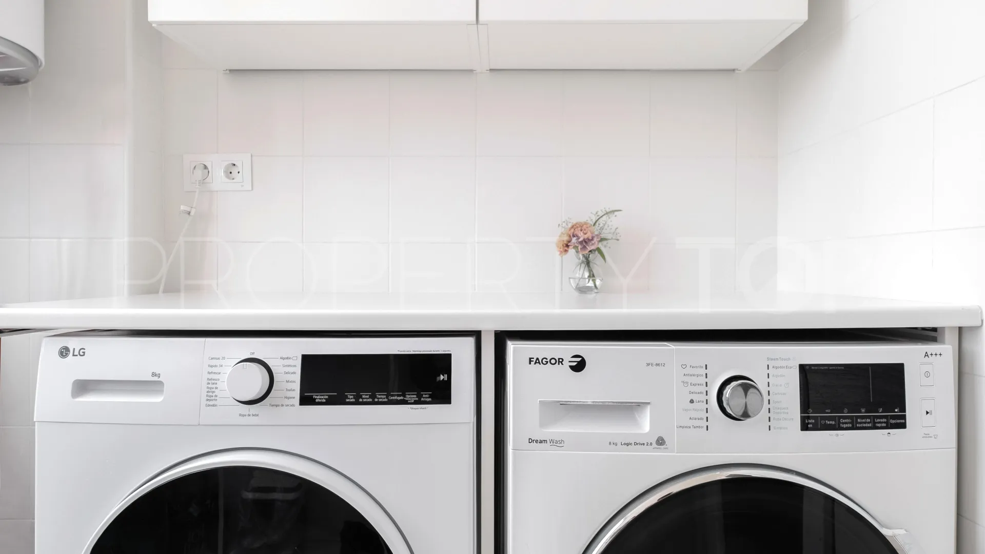 Se vende apartamento con 2 dormitorios en Nueva Andalucia