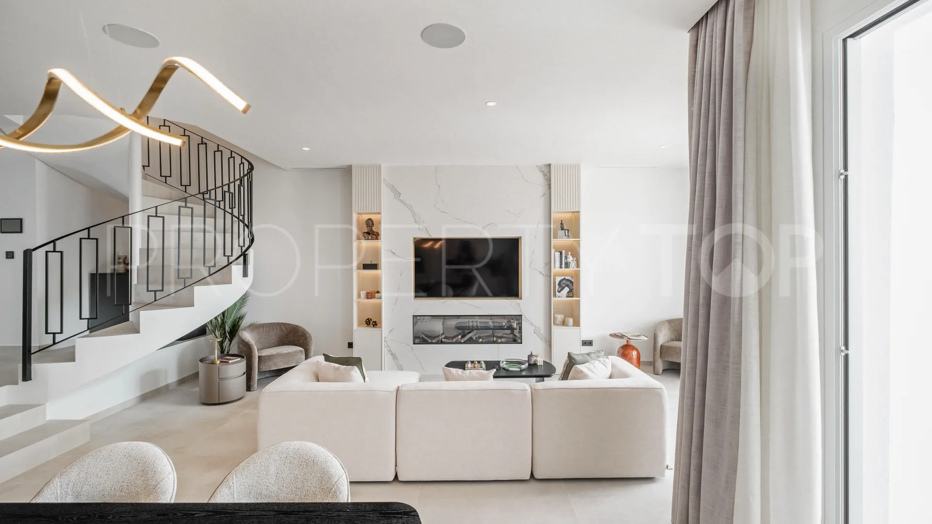 For sale La Quinta 3 bedrooms town house