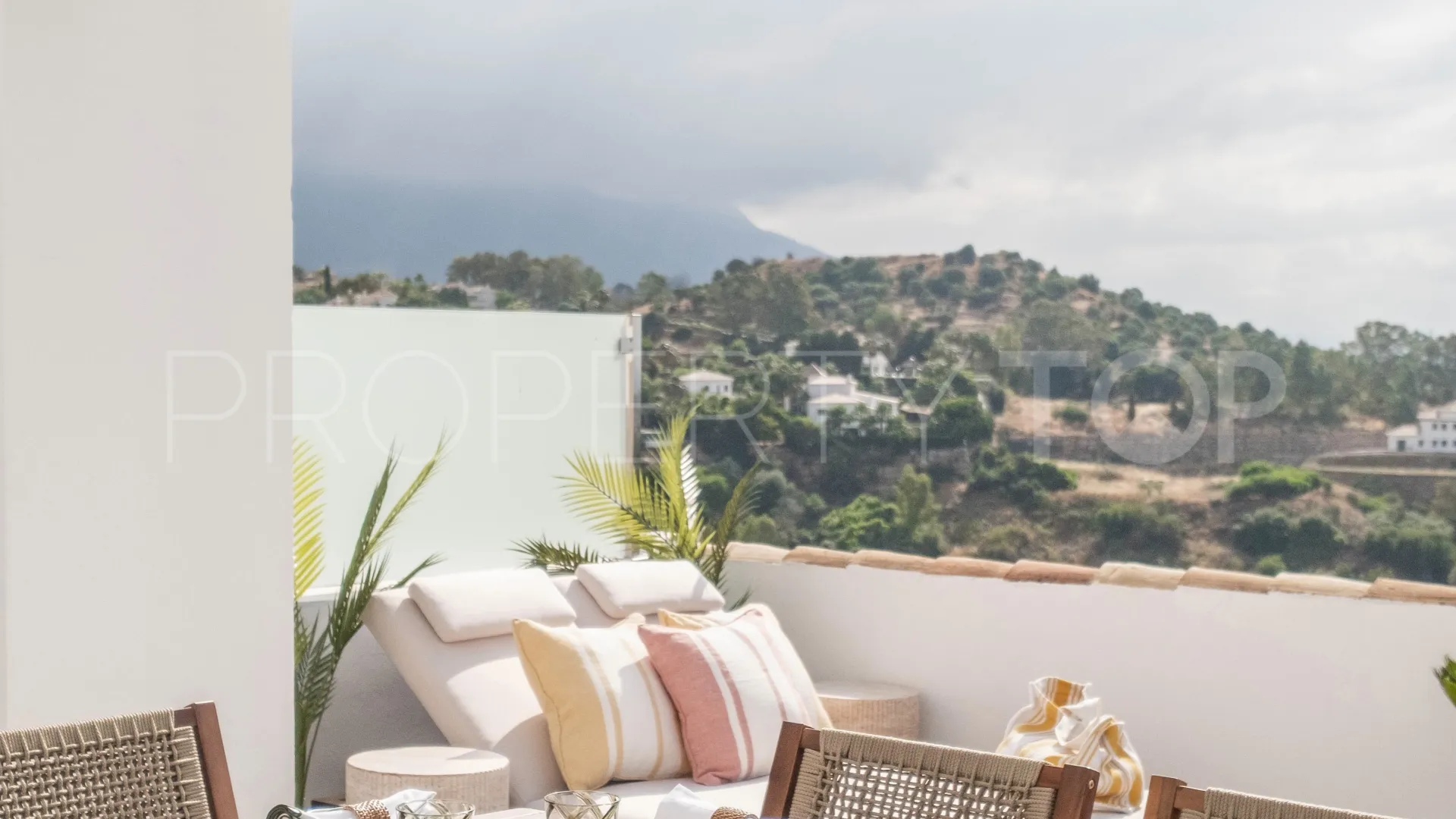 For sale La Quinta 3 bedrooms town house