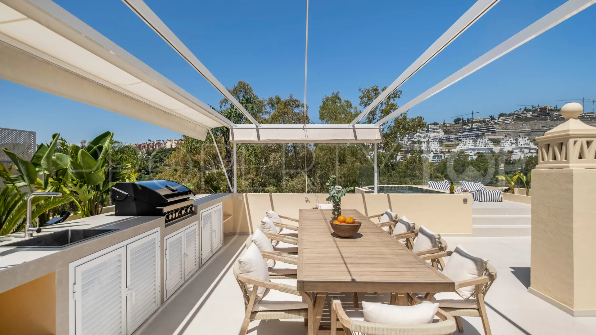 Villa pareada a la venta en La Quinta con 4 dormitorios
