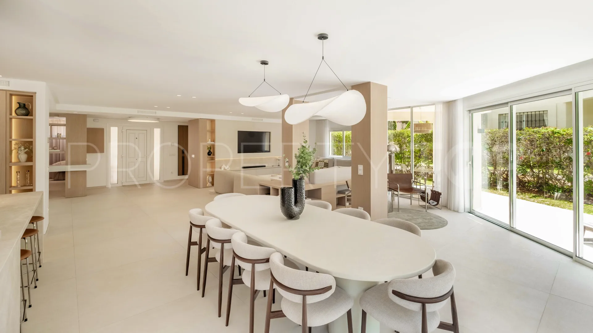 Villa pareada a la venta en La Quinta con 4 dormitorios