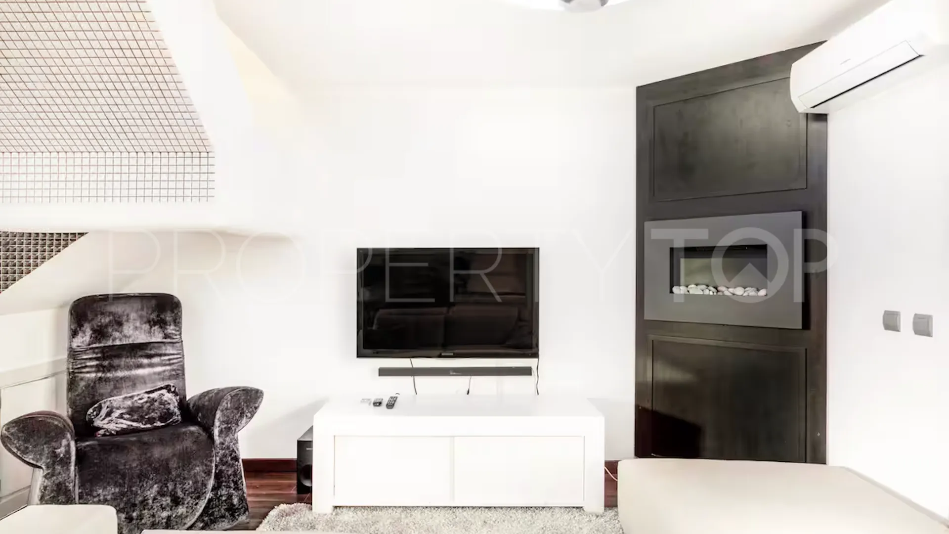 For sale Altos del Rodeo town house with 5 bedrooms