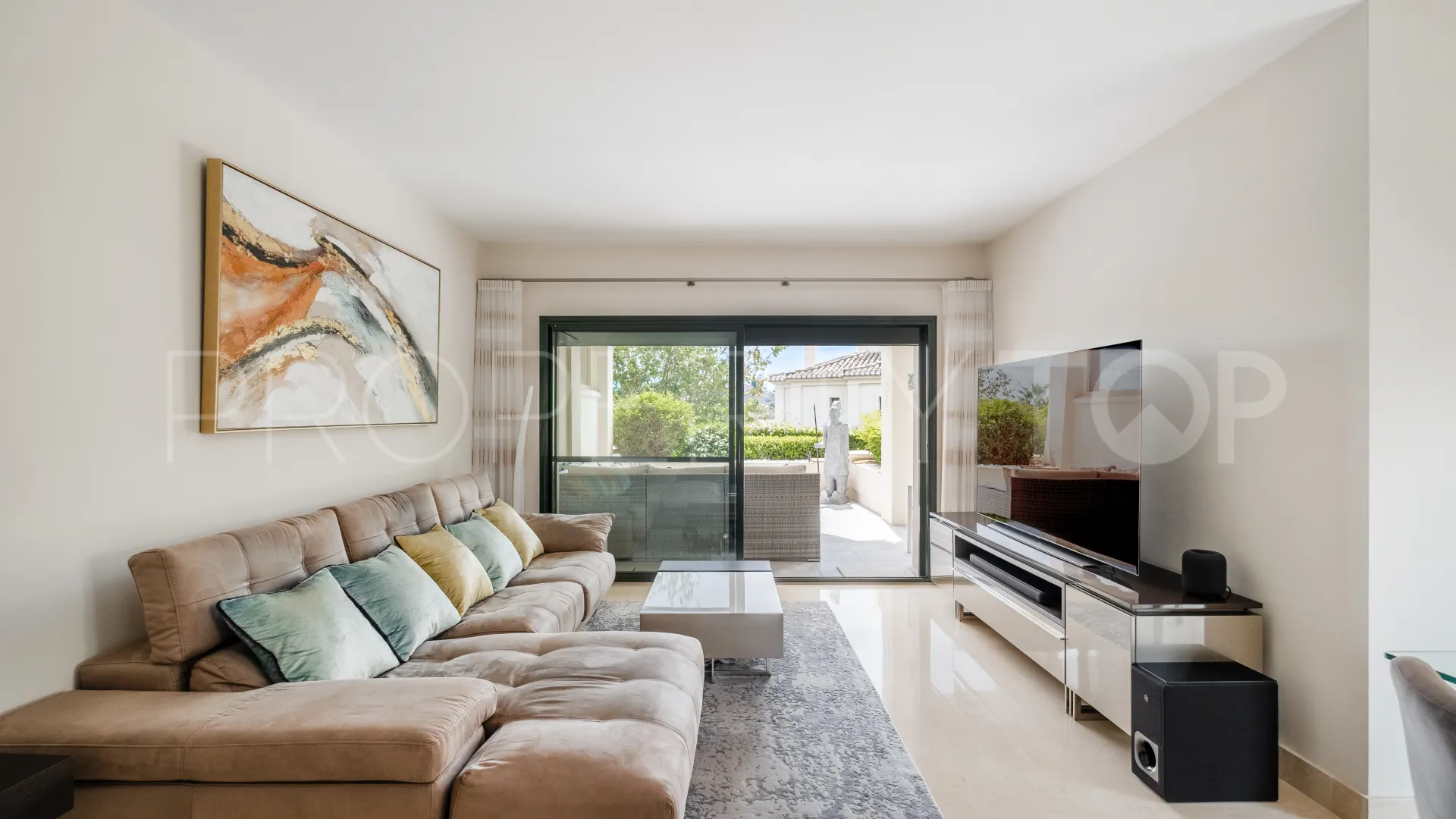Ground floor apartment for sale in Capanes Sur with 2 bedrooms