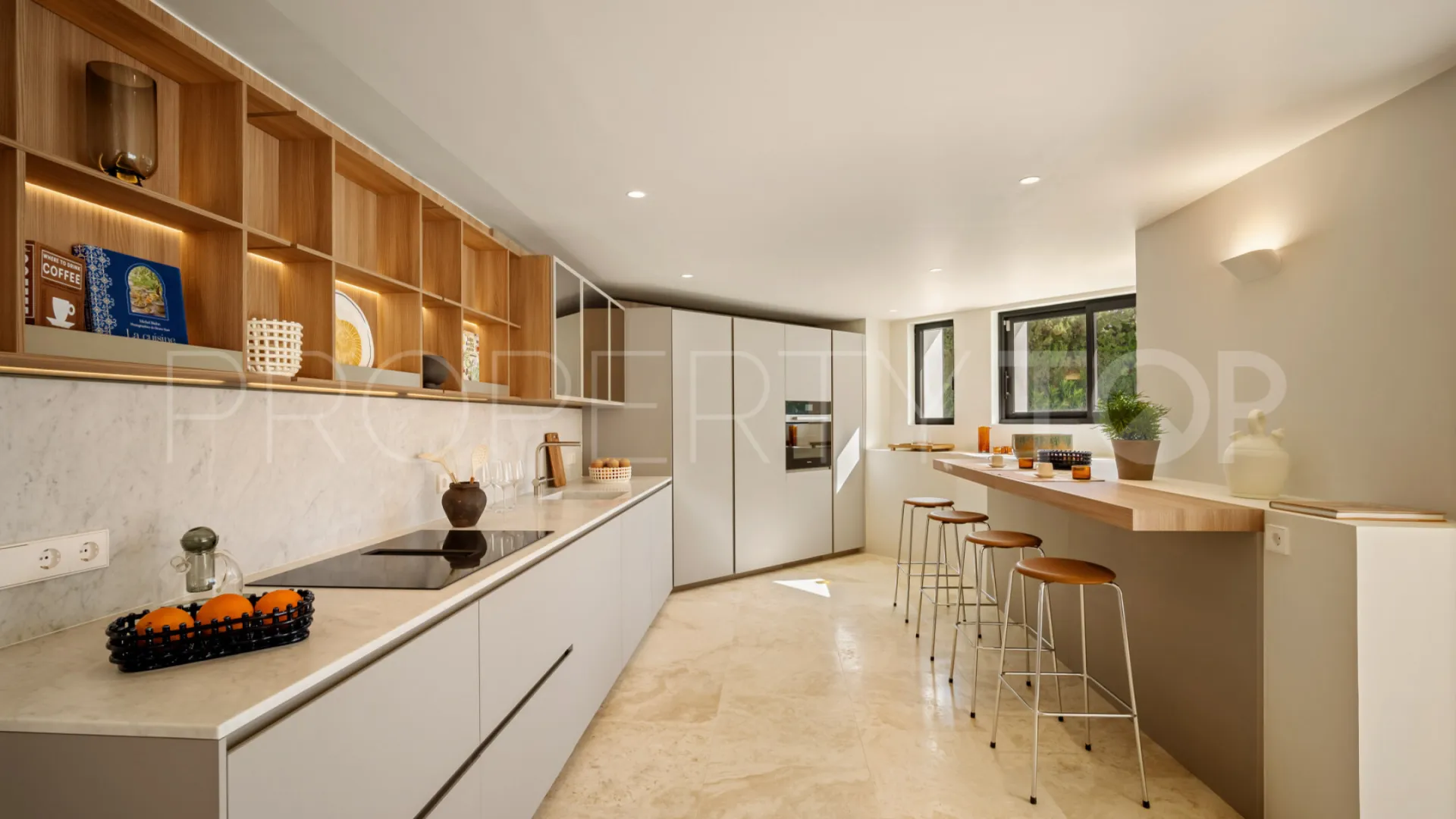 Villa de 4 dormitorios en venta en Las Brisas