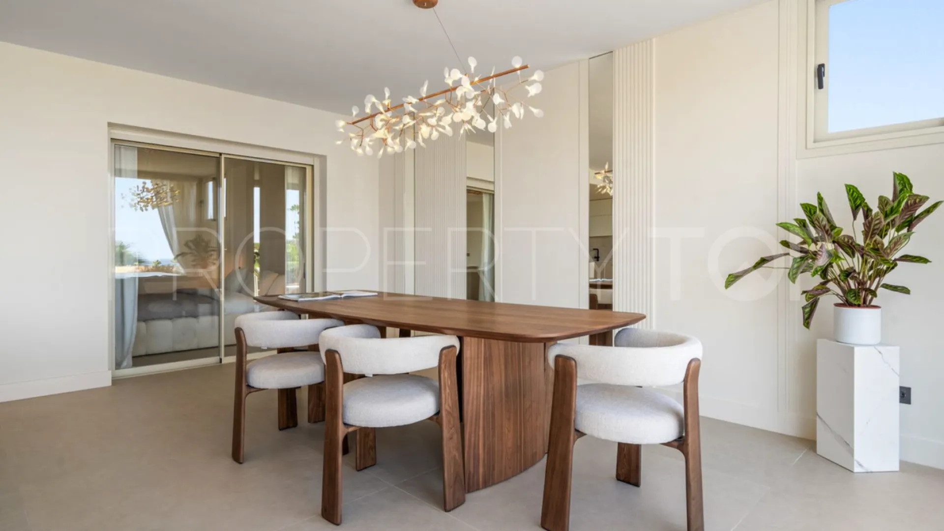 Se vende apartamento de 3 dormitorios en Nueva Andalucia