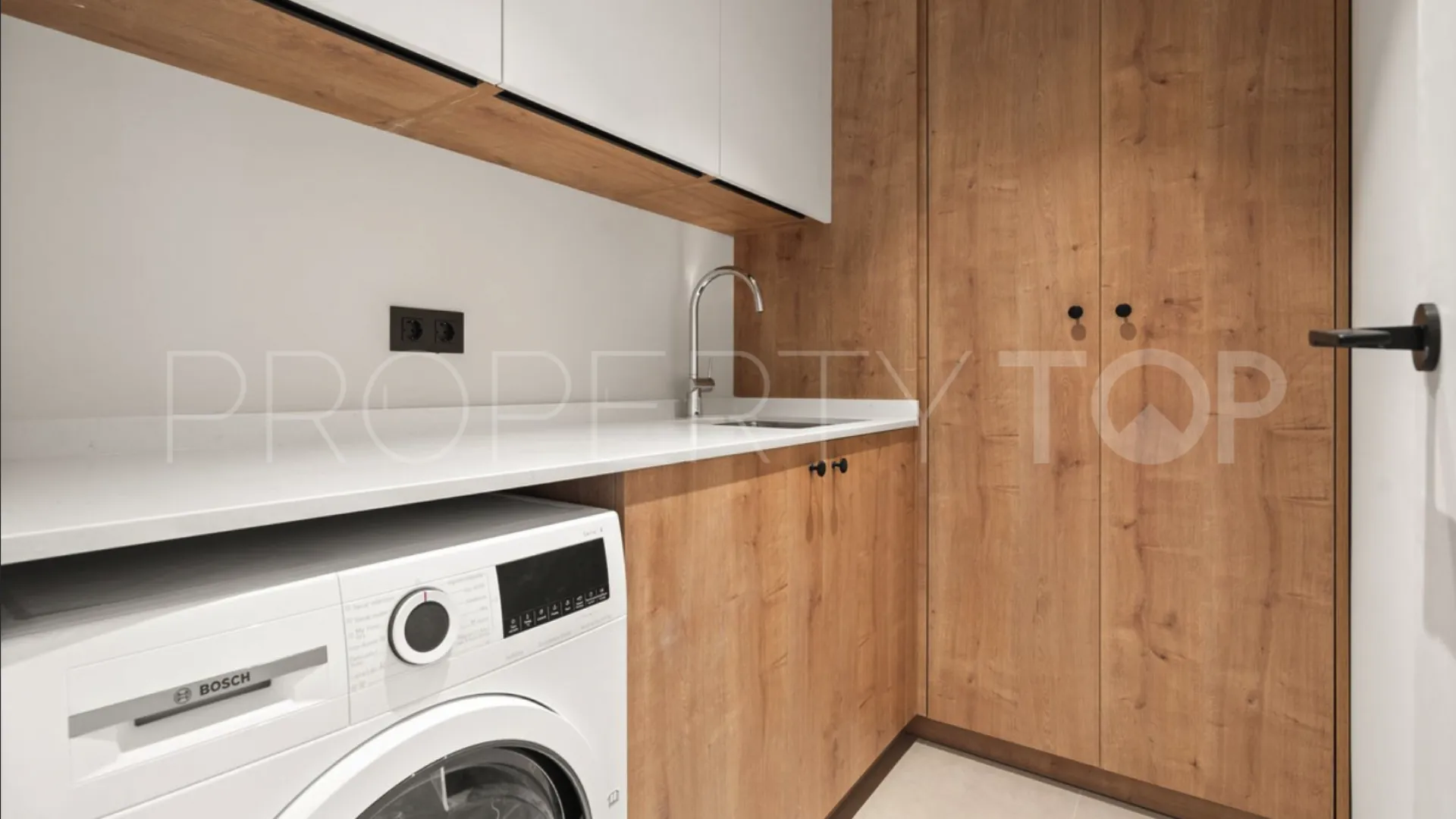 Se vende apartamento de 3 dormitorios en Nueva Andalucia