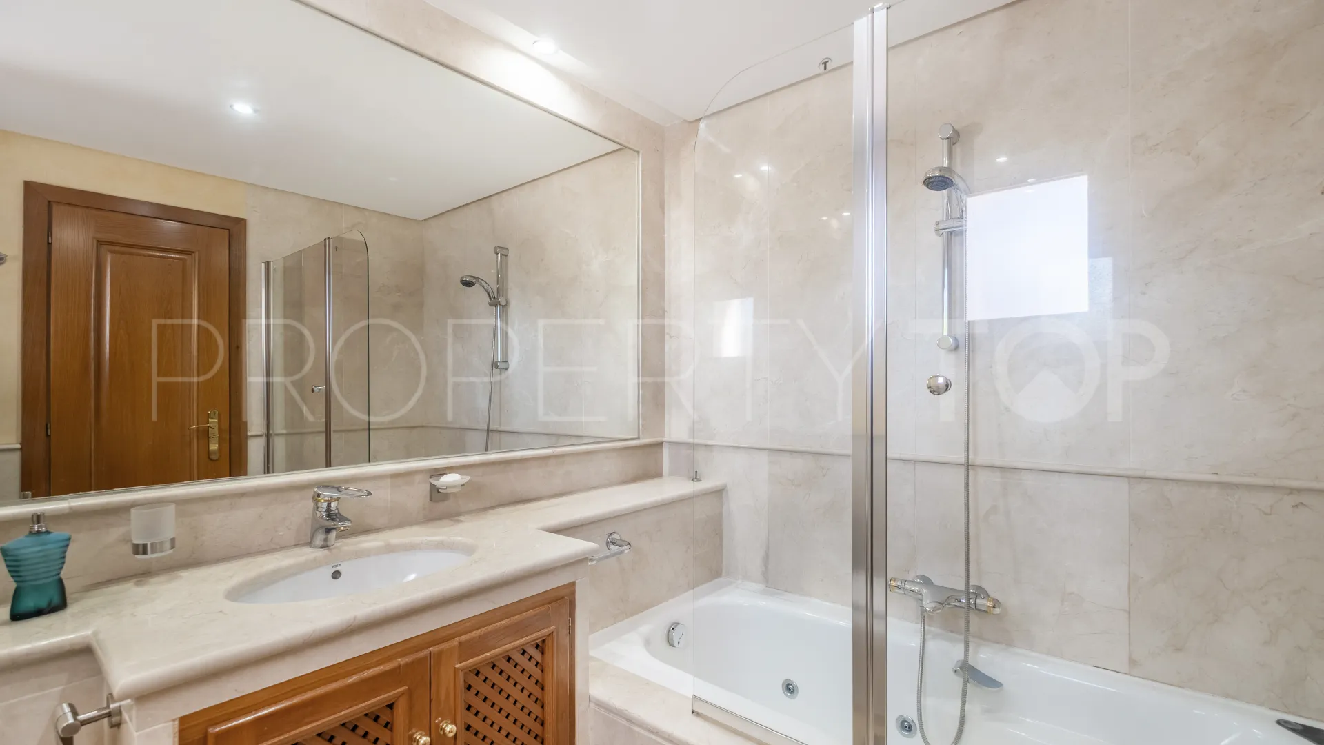 Town house for sale in Costalita with 3 bedrooms
