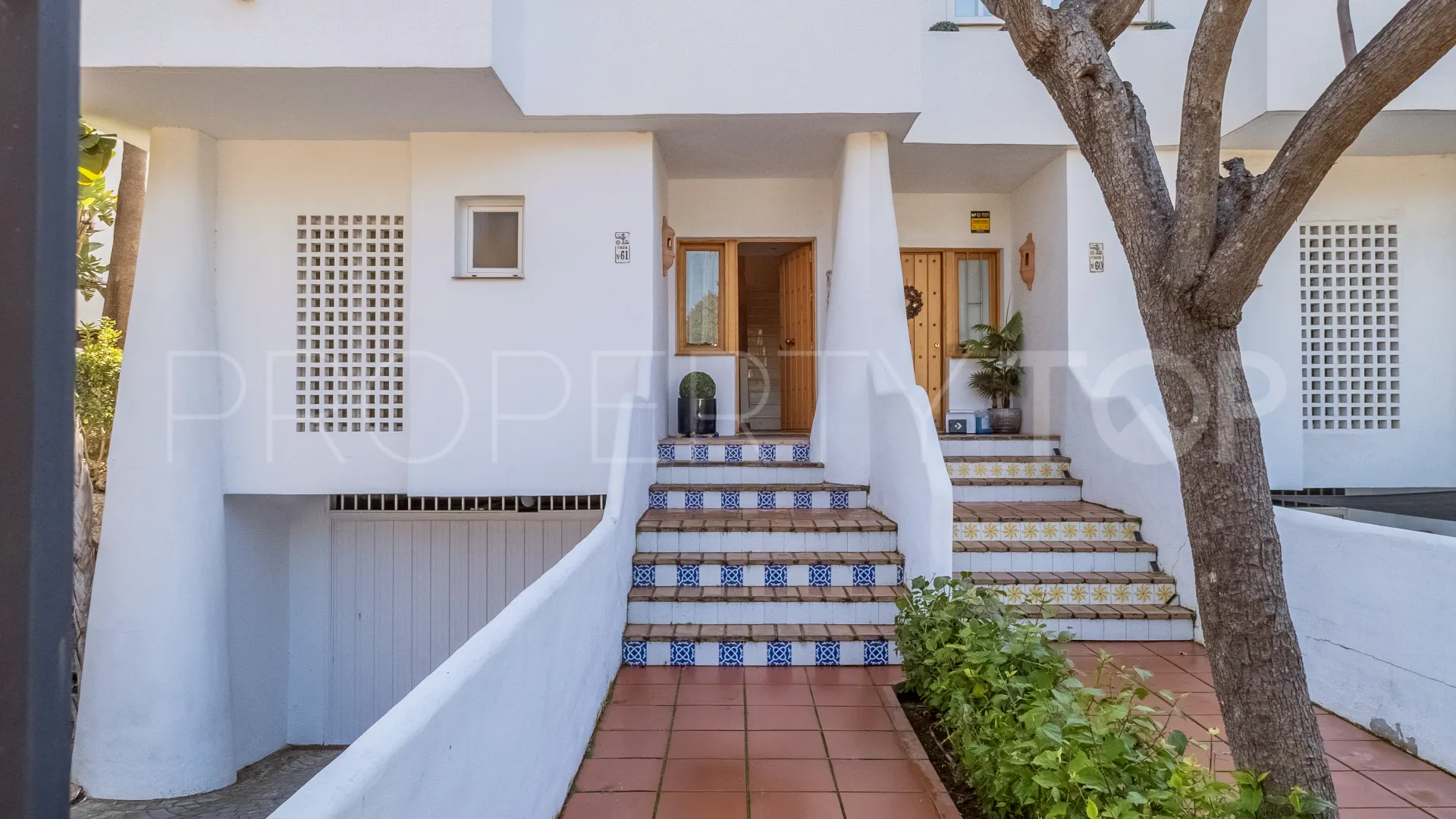 Town house for sale in Costalita with 3 bedrooms
