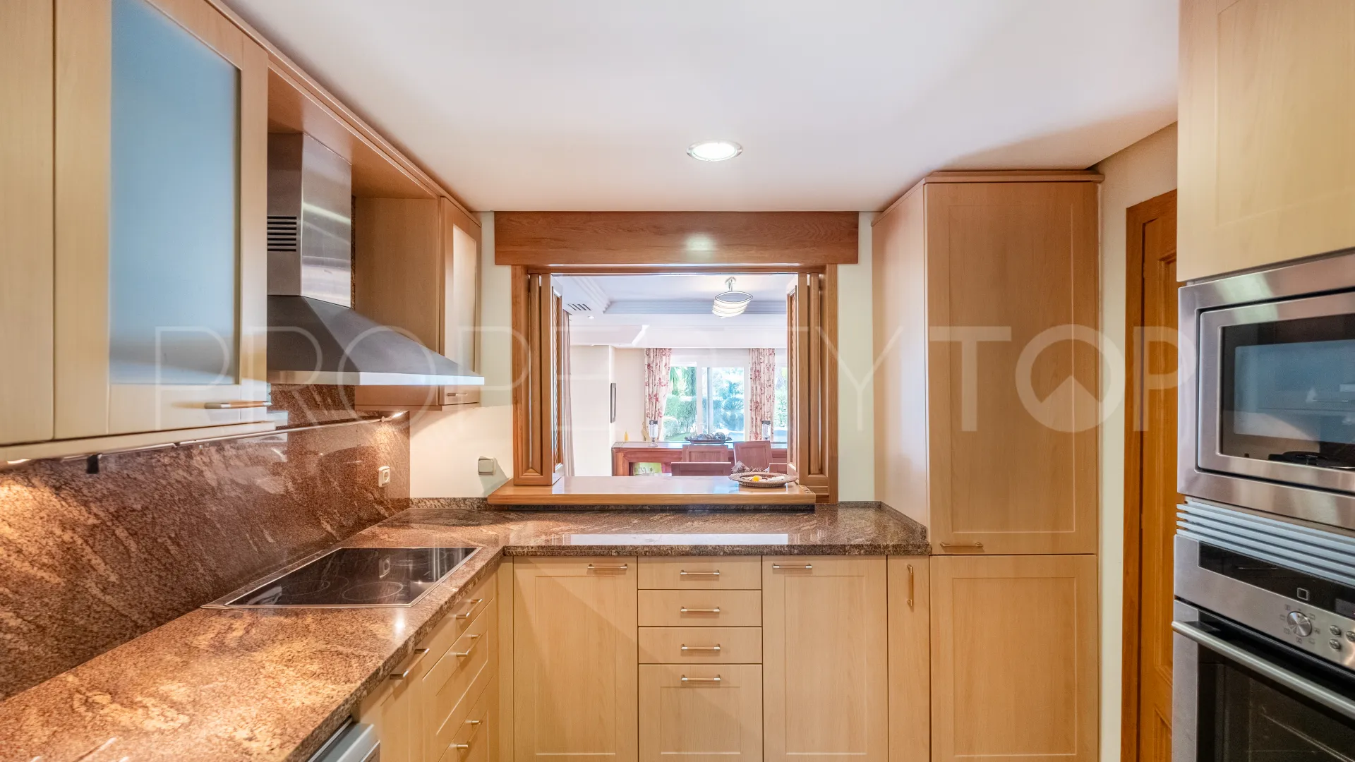 Town house for sale in Costalita with 3 bedrooms