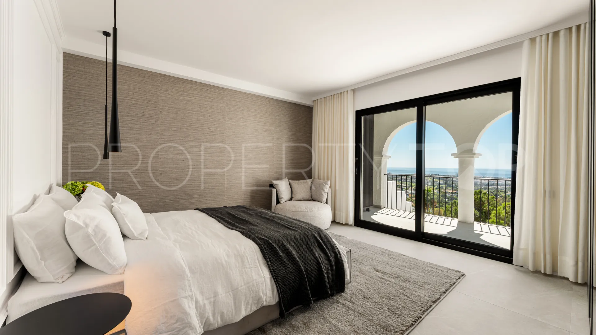 Las Colinas de Marbella, duplex a la venta