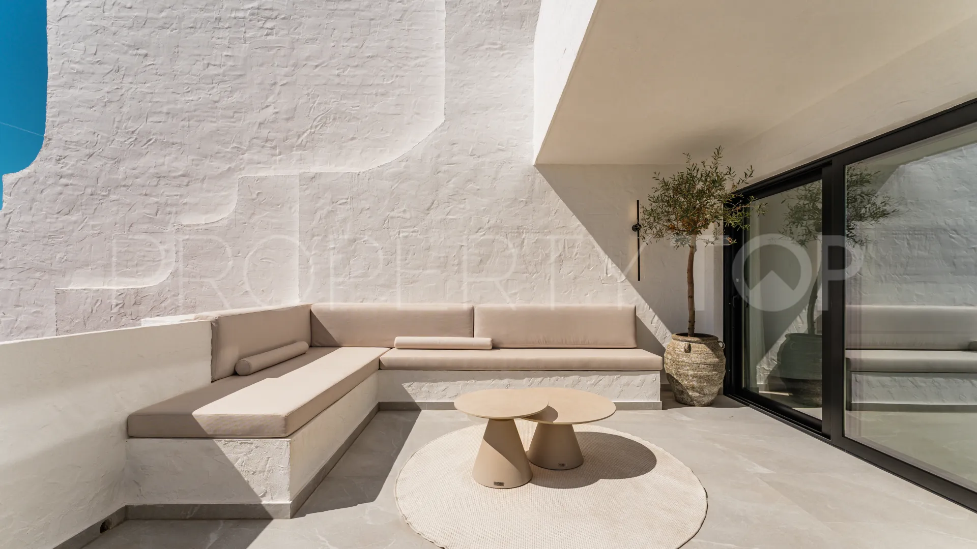 Las Colinas de Marbella, duplex a la venta