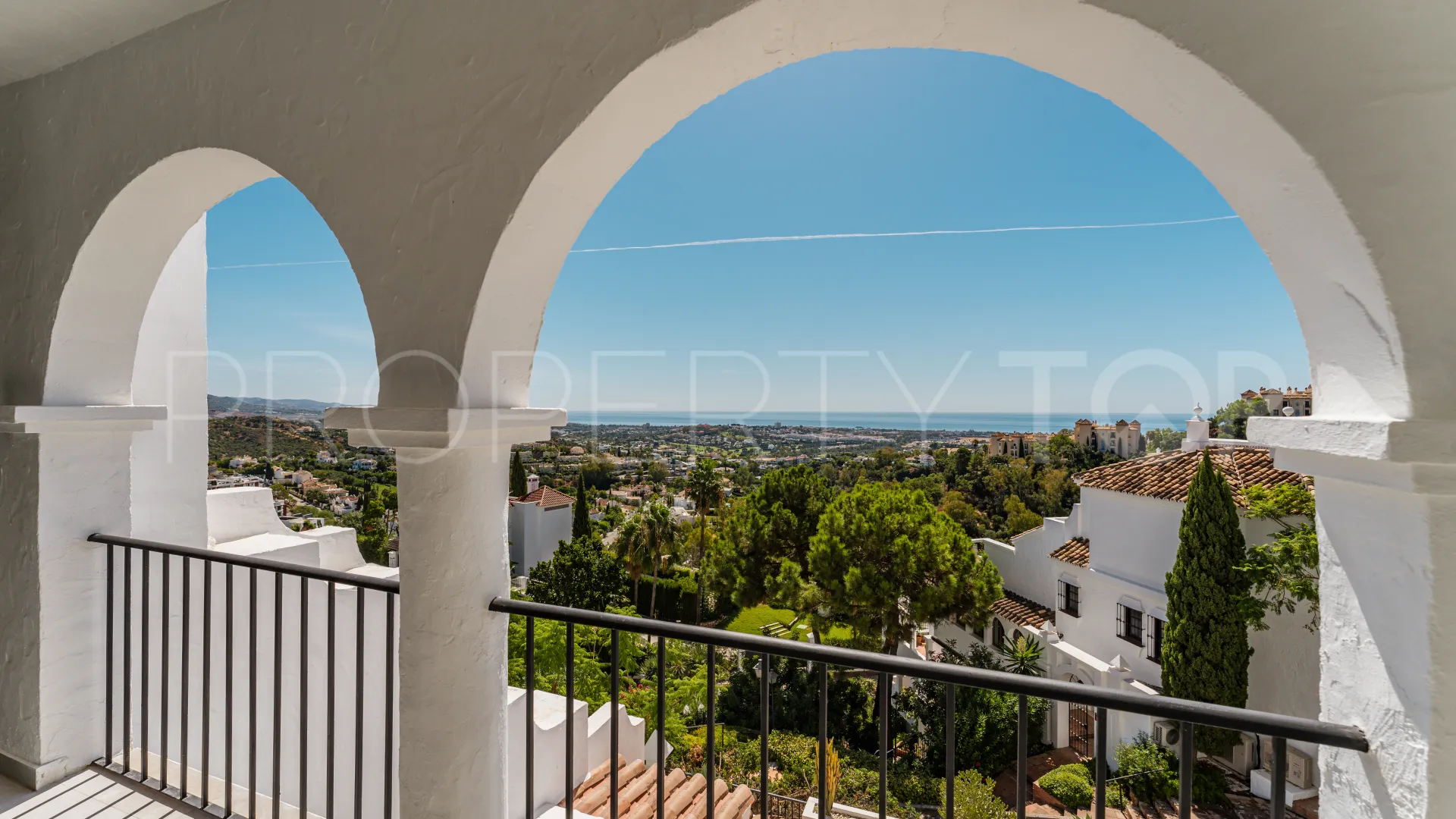 Las Colinas de Marbella, duplex a la venta